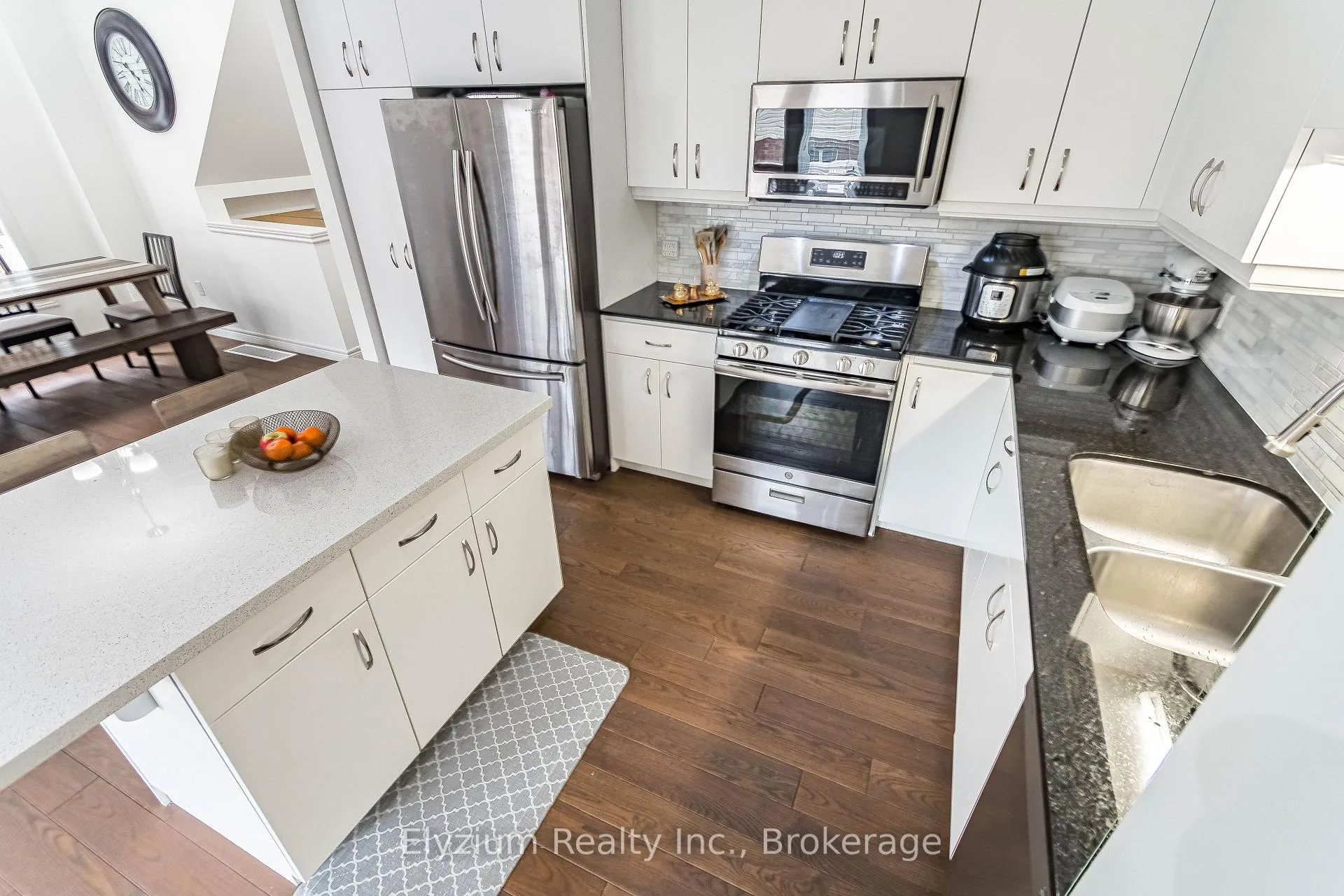 Photo 24 of 6 Ambrose Avenue, Hamilton, Vincent — HOMEH