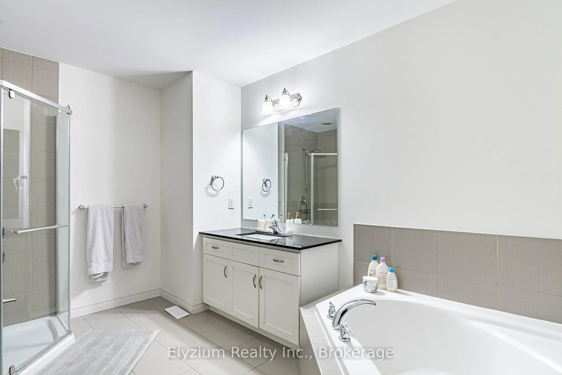 Photo 40 of 6 Ambrose Avenue, Hamilton, Vincent — HOMEH