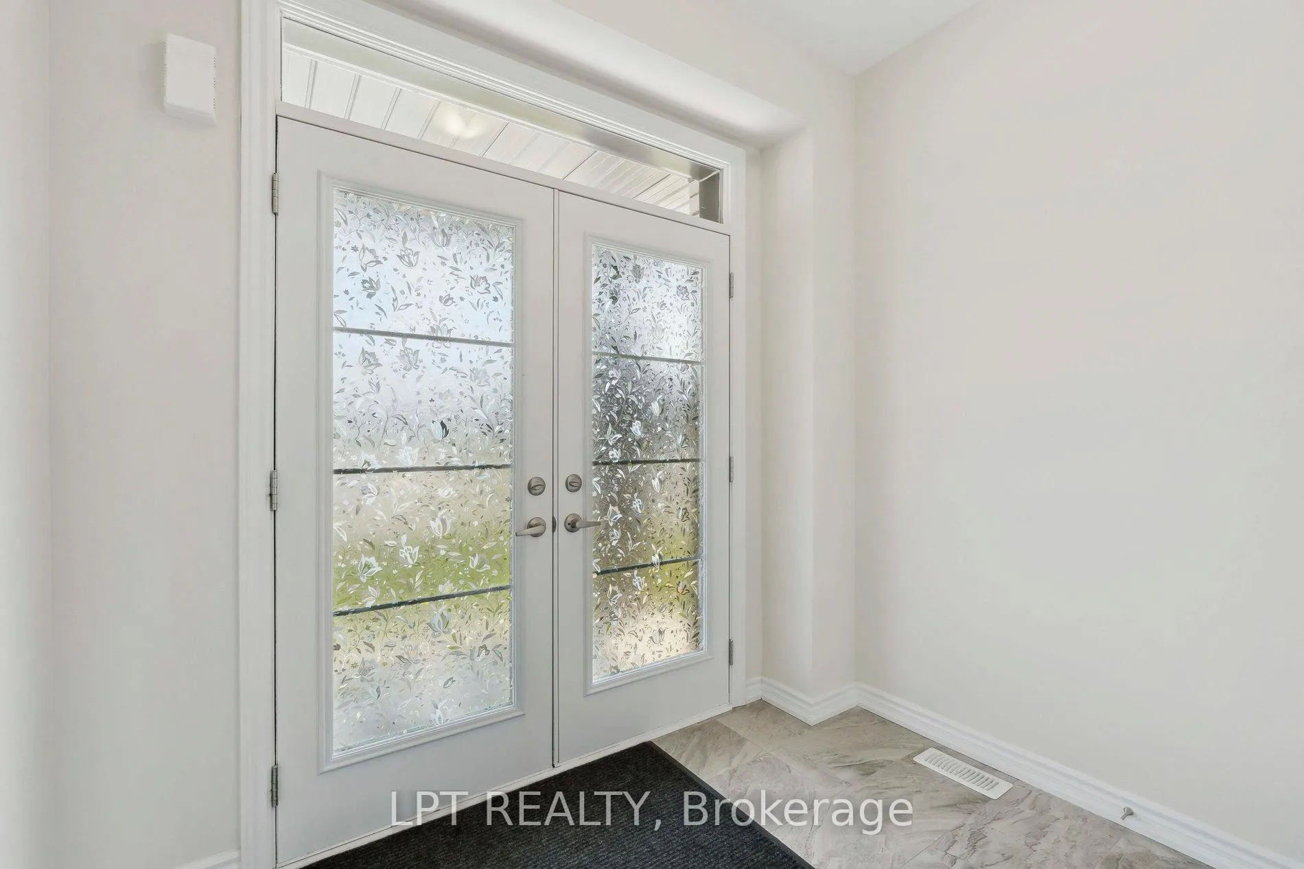 Photo 4 of 171 Vanilla Trail, Thorold, Rolling Meadows — HOMEH