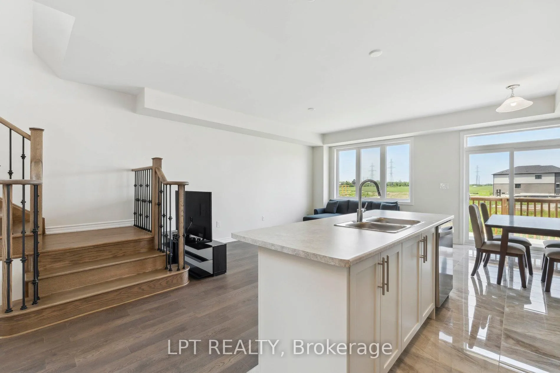 Photo 17 of 171 Vanilla Trail, Thorold, Rolling Meadows — HOMEH