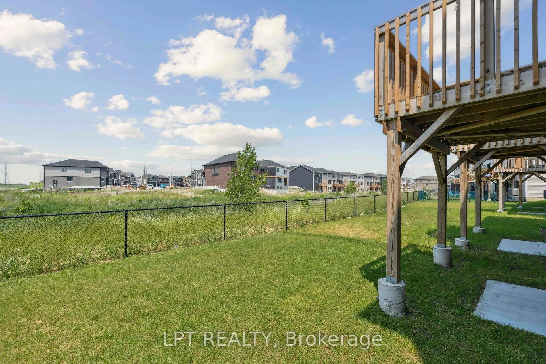 Photo 39 of 171 Vanilla Trail, Thorold, Rolling Meadows — HOMEH