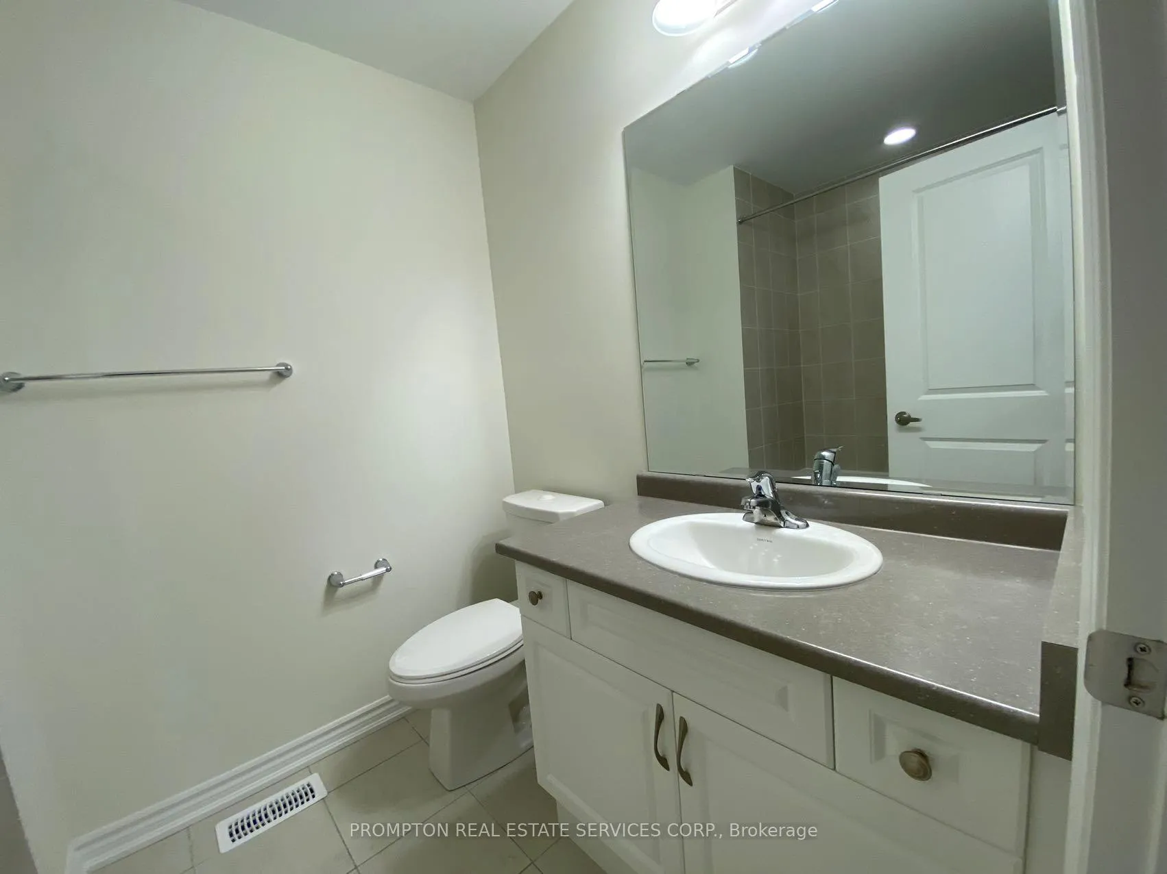 Photo 15 of 59 Therma Crescent, Markham, Victoria Square — HOMEH
