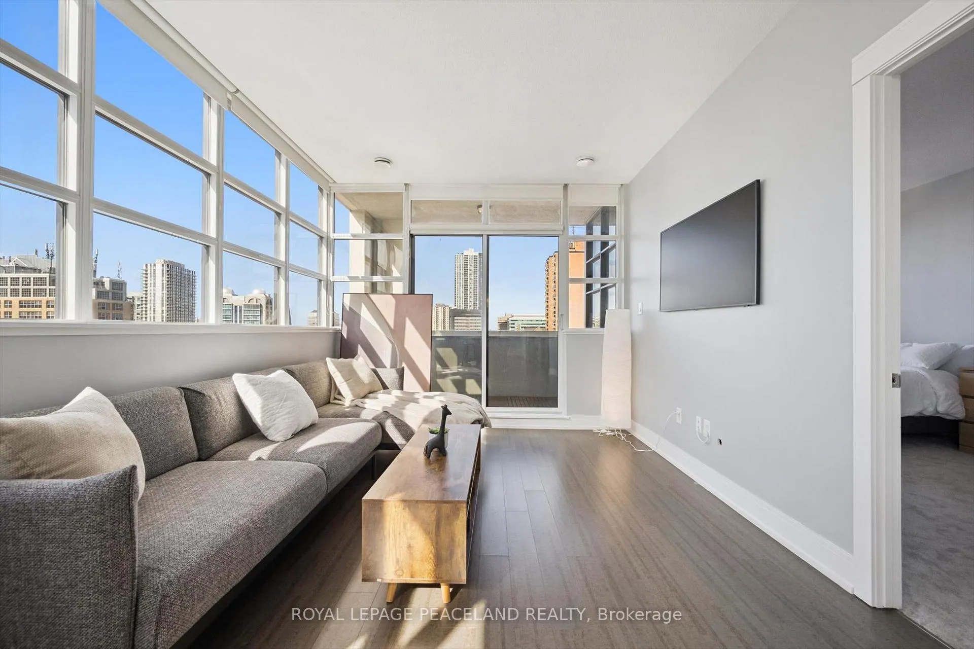 Photo 12 of Unit 610, 112 Benton Street, Kitchener, Cedar Hill — HOMEH