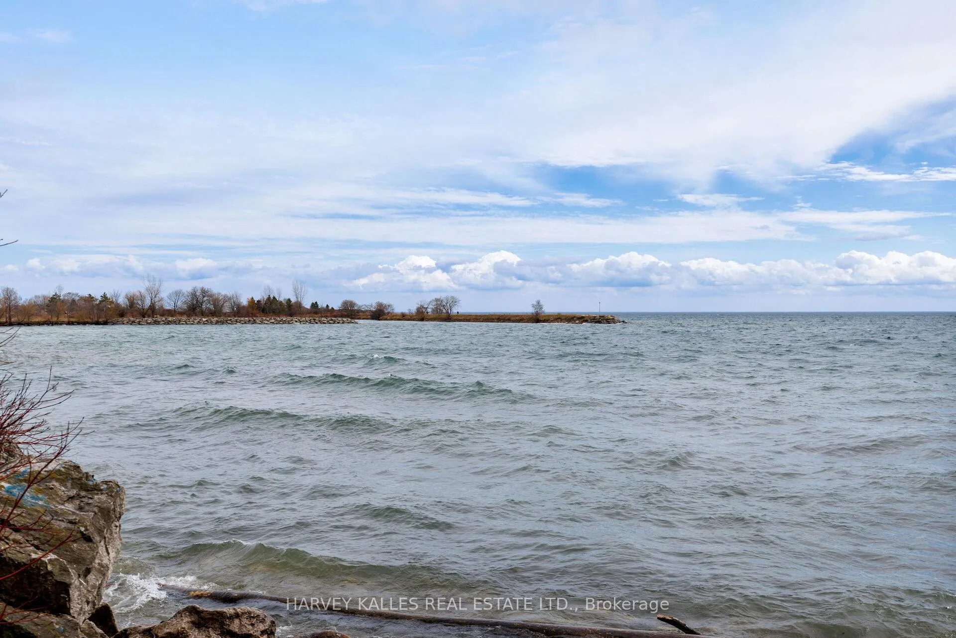 Photo 5 of 4 Twenty Third Street, Etobicoke, Long Branch — HOMEH