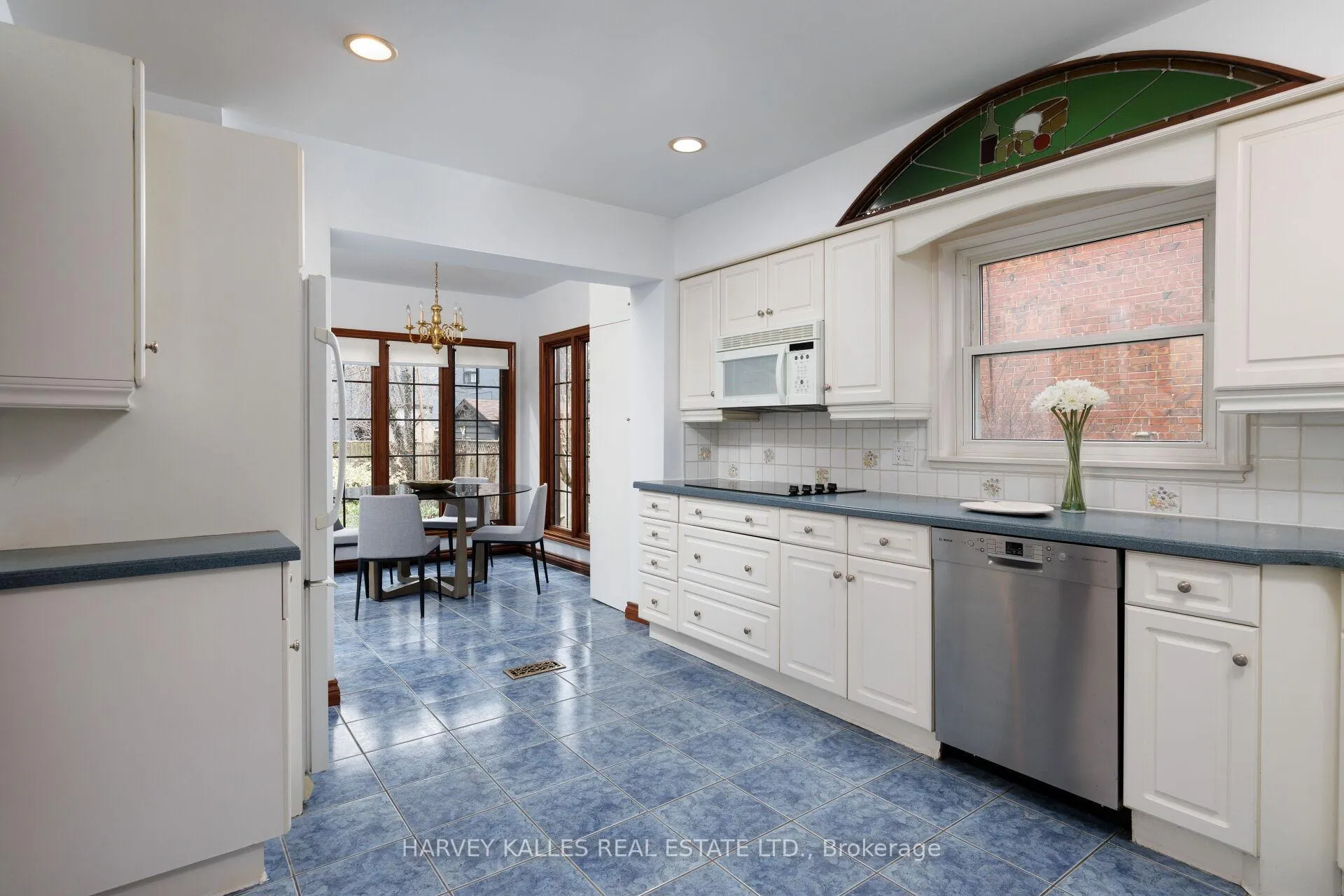 Photo 19 of 4 Twenty Third Street, Etobicoke, Long Branch — HOMEH