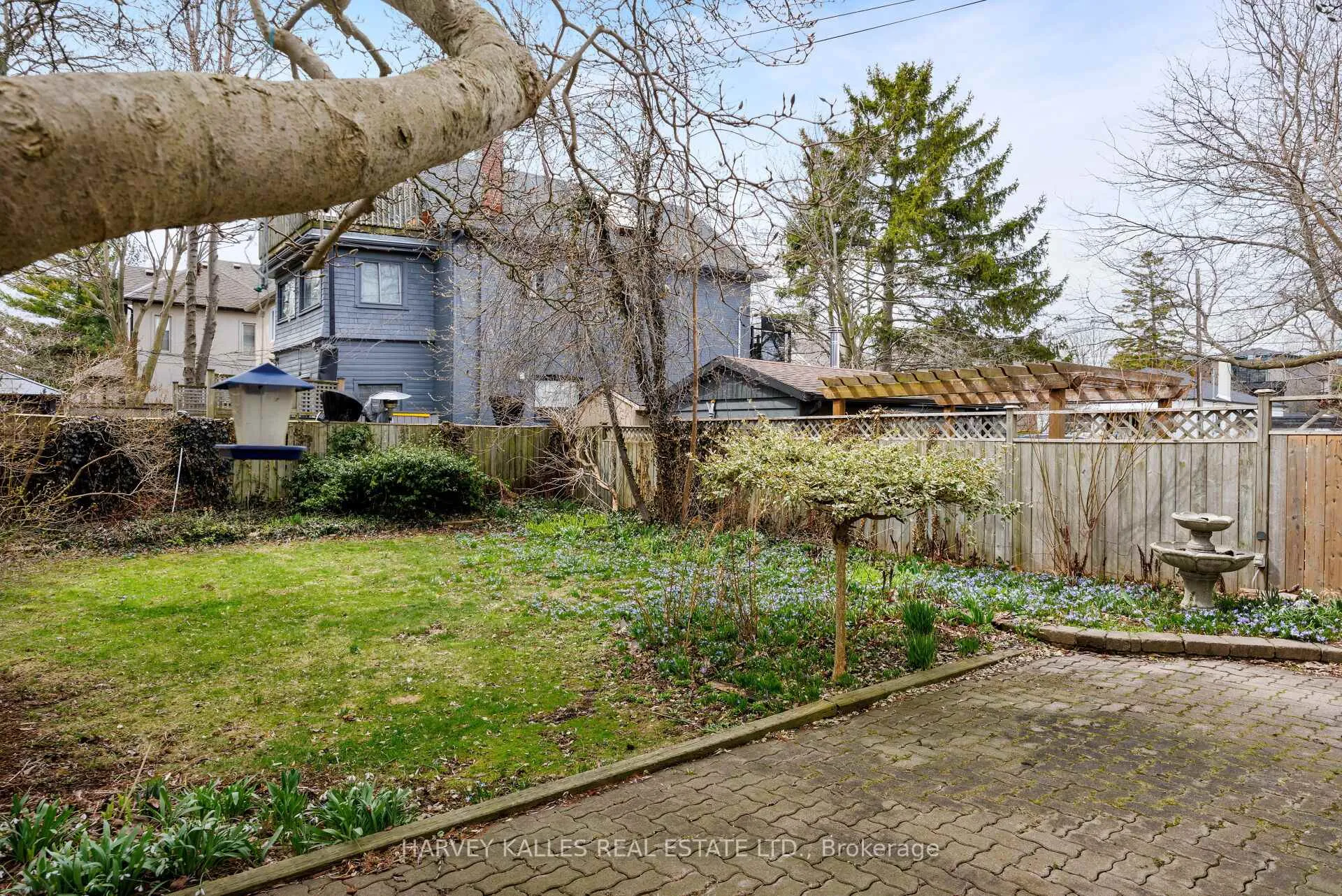 Photo 25 of 4 Twenty Third Street, Etobicoke, Long Branch — HOMEH