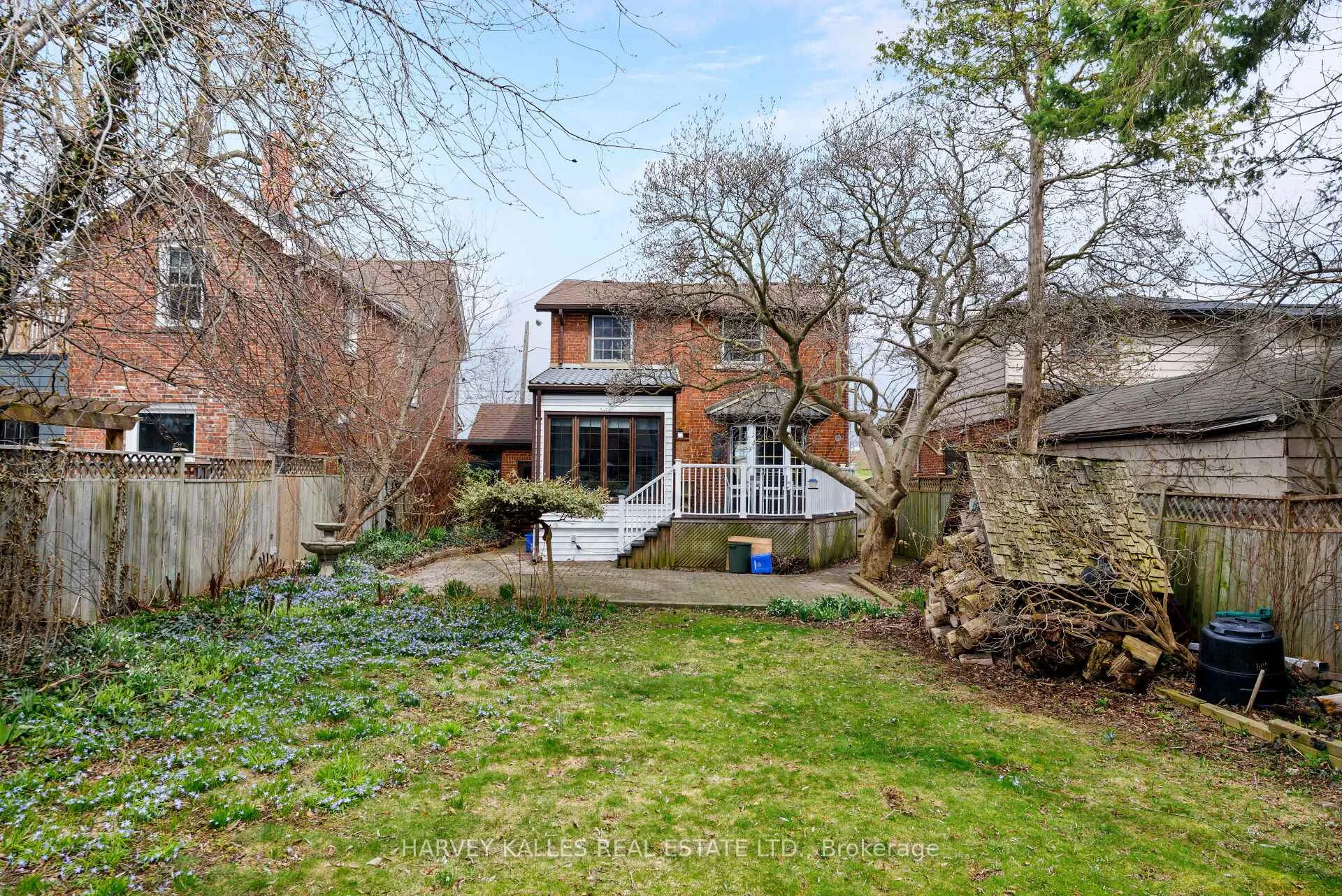 Photo 26 of 4 Twenty Third Street, Etobicoke, Long Branch — HOMEH