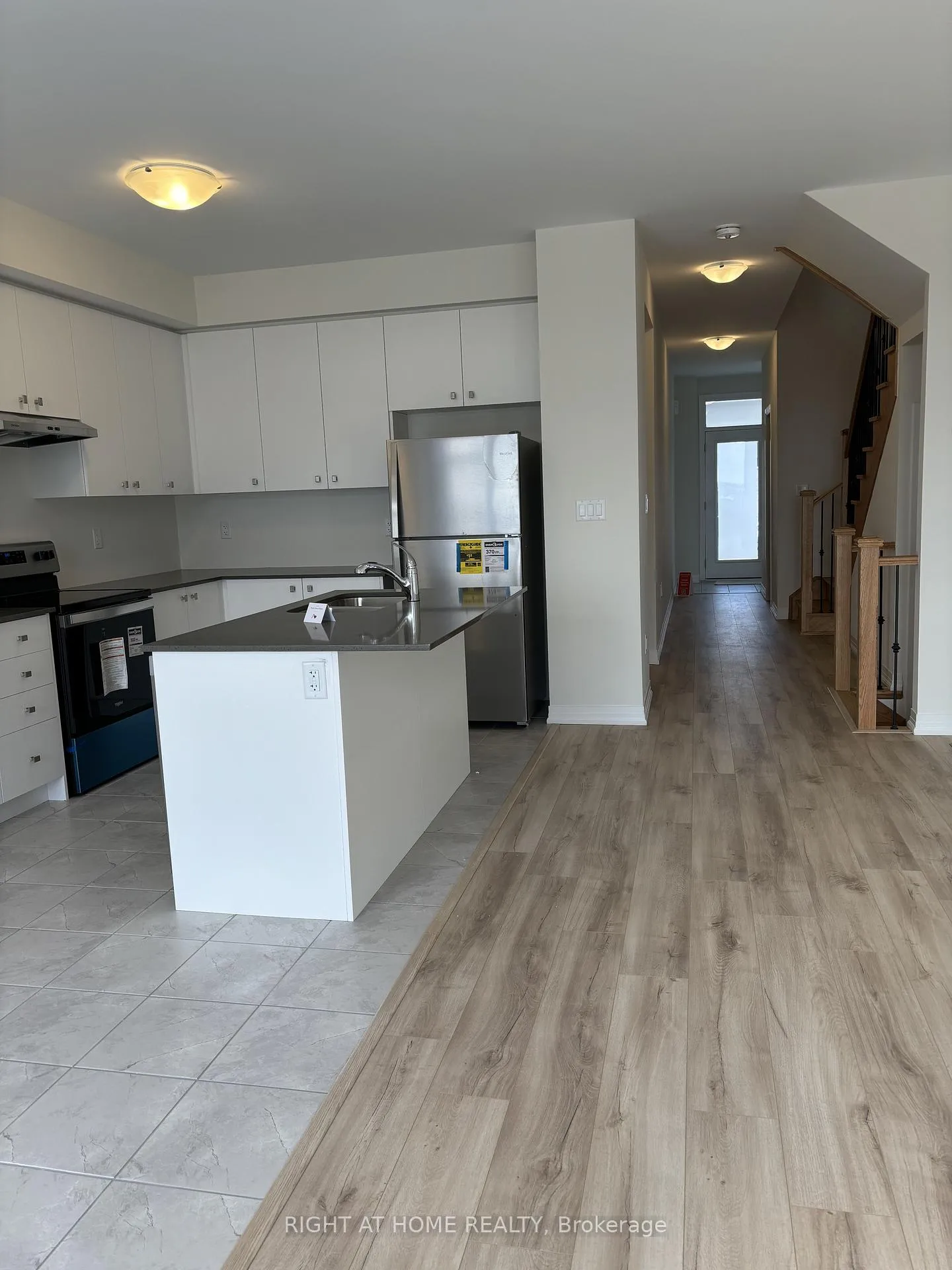 Photo 4 of 2609 Hibiscus Drive W, Pickering, Rural Pickering — HOMEH