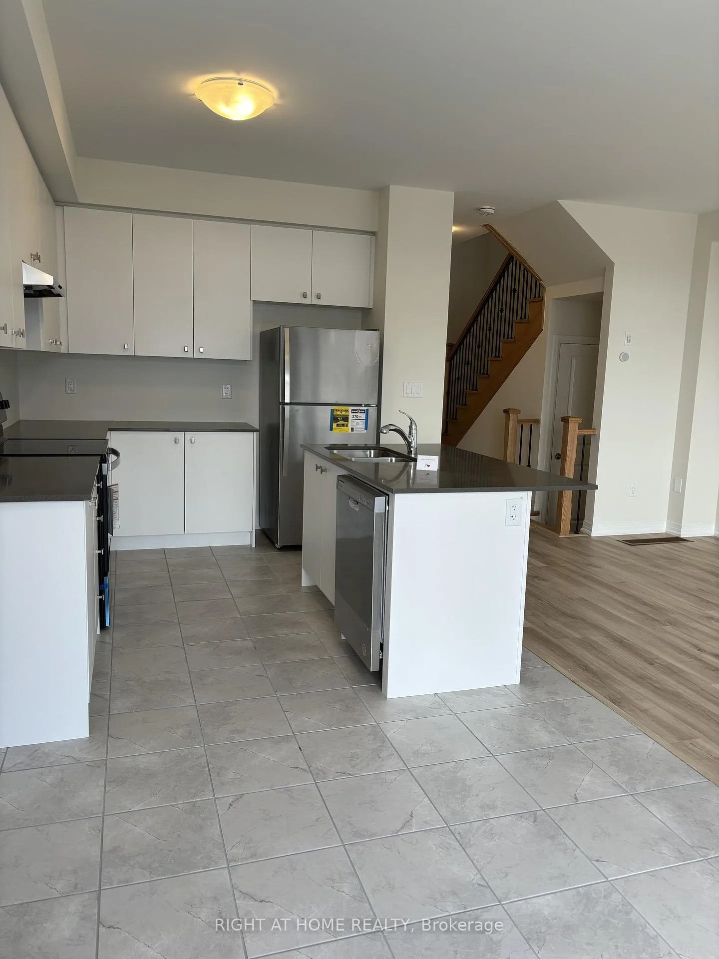 Photo 6 of 2609 Hibiscus Drive W, Pickering, Rural Pickering — HOMEH