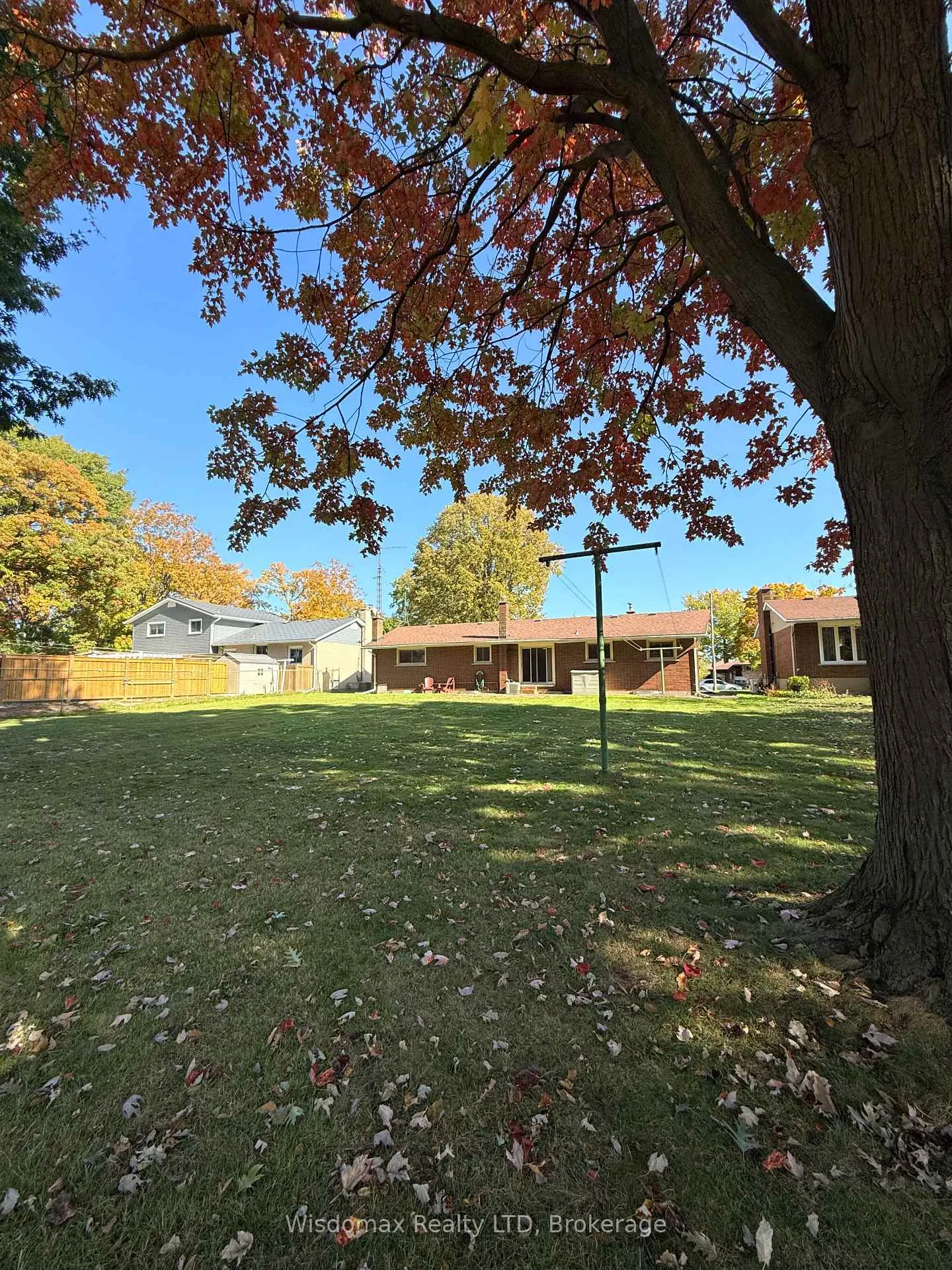Photo 17 of Unit Upper, 15 Pamela Drive, Thorold, Confederation Heights — HOMEH