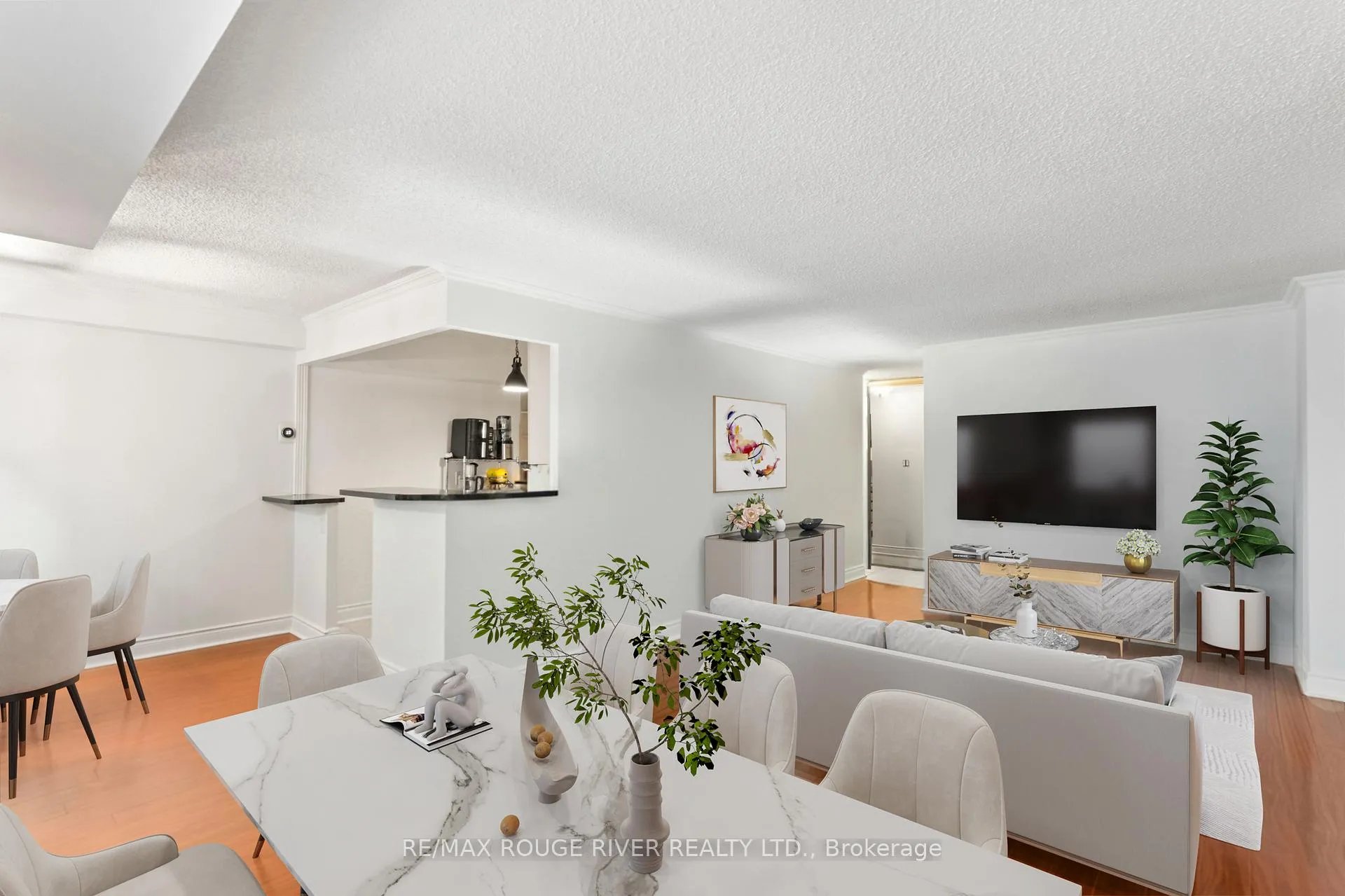 Photo 5 of Unit 804, 40 Chichester Place, Scarborough, L'Amoreaux — HOMEH
