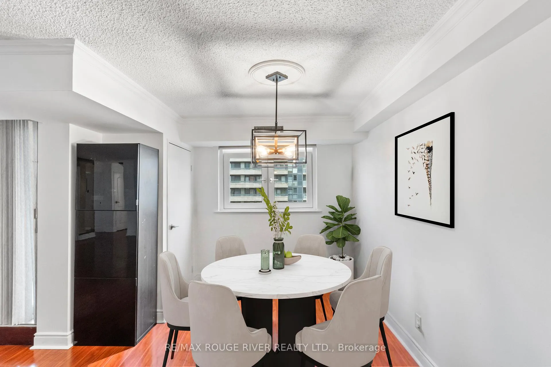 Photo 10 of Unit 804, 40 Chichester Place, Scarborough, L'Amoreaux — HOMEH
