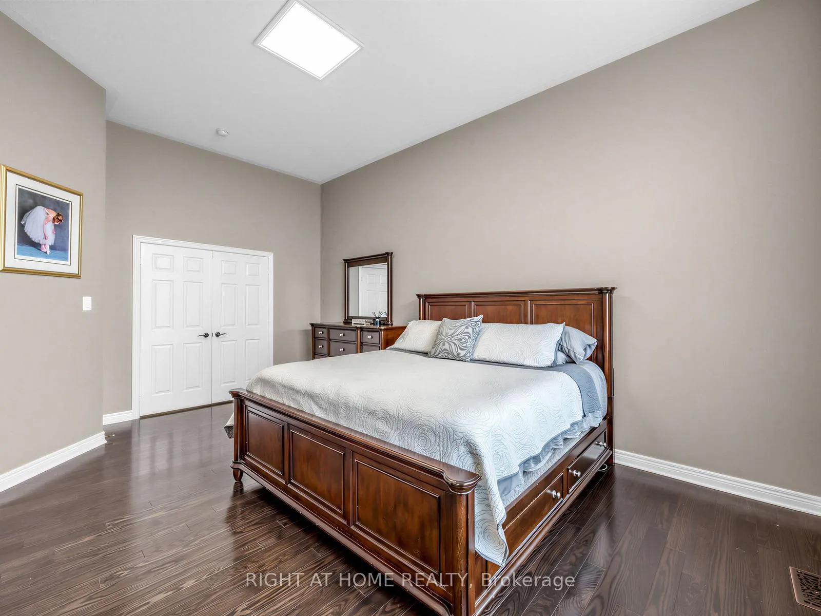 Photo 13 of 23 Brider Crescent, Ajax, Northeast Ajax — HOMEH