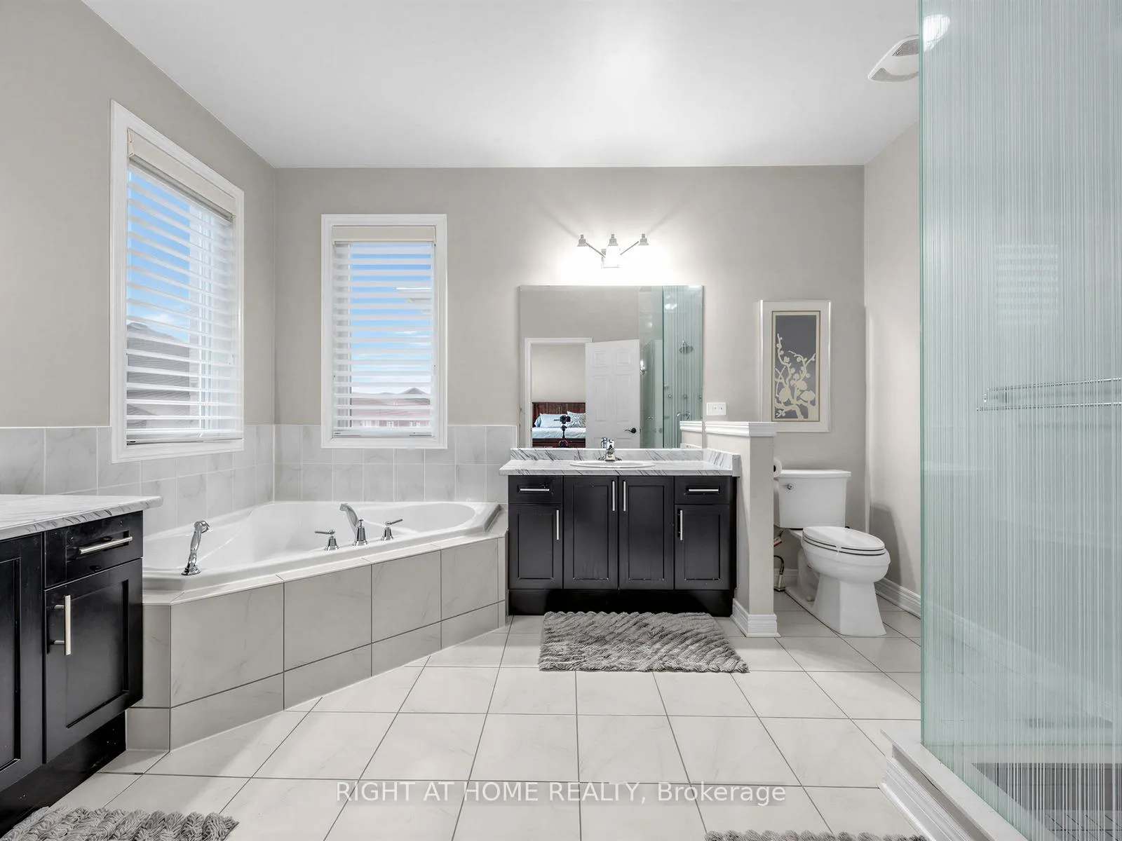Photo 16 of 23 Brider Crescent, Ajax, Northeast Ajax — HOMEH