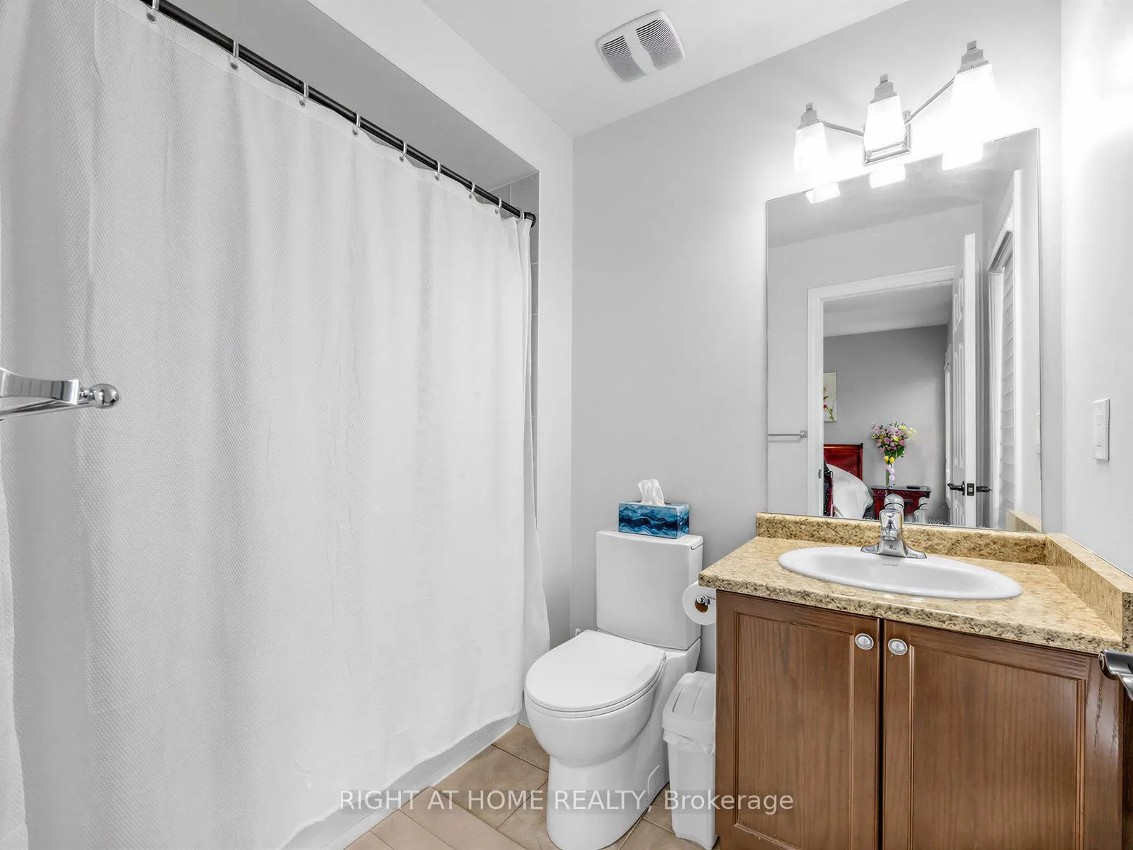 Photo 20 of 23 Brider Crescent, Ajax, Northeast Ajax — HOMEH