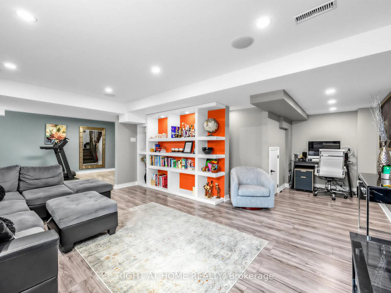 Photo 25 of 23 Brider Crescent, Ajax, Northeast Ajax — HOMEH