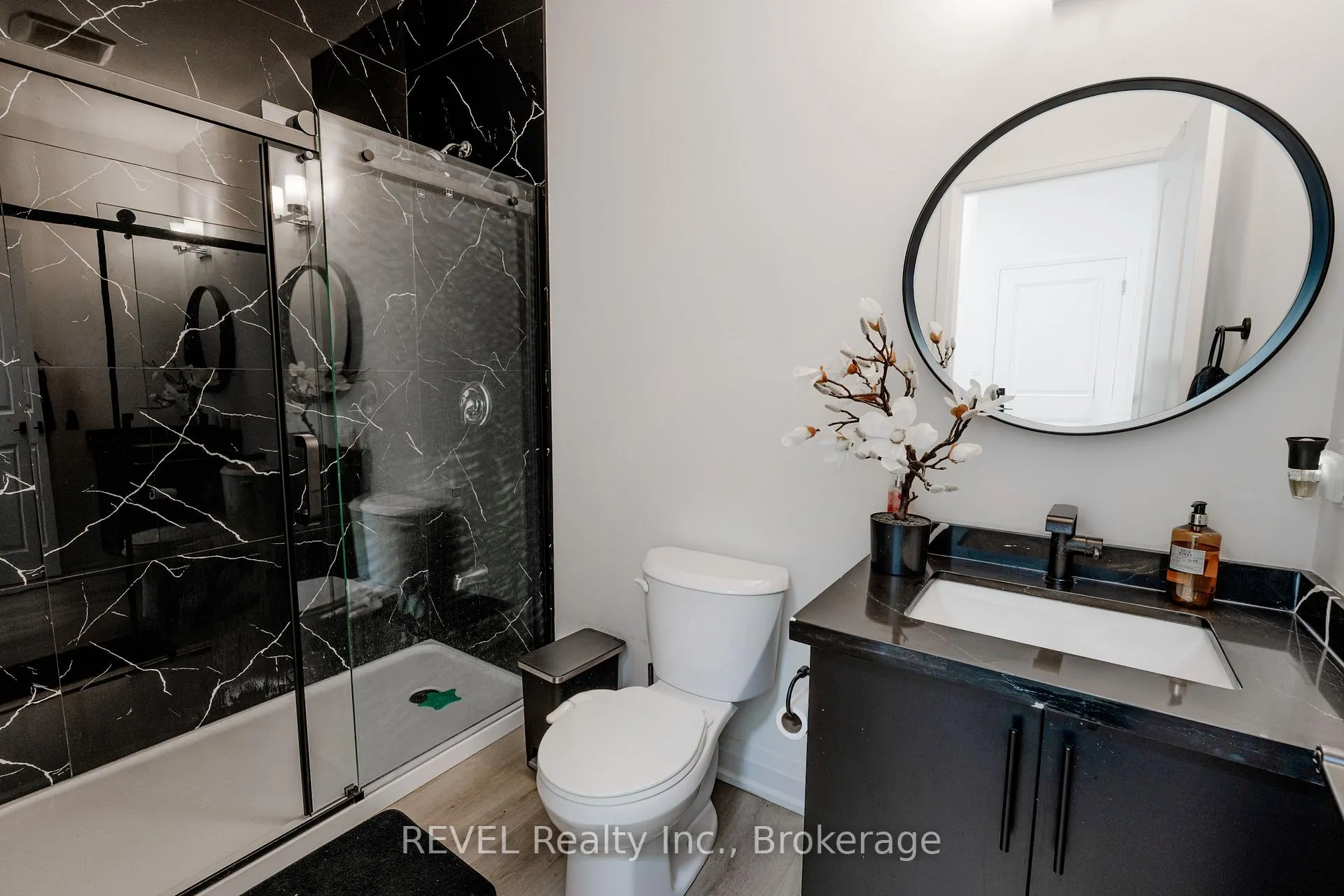 Photo 8 of 5 Samuel Avenue, Pelham, Fonthill — HOMEH