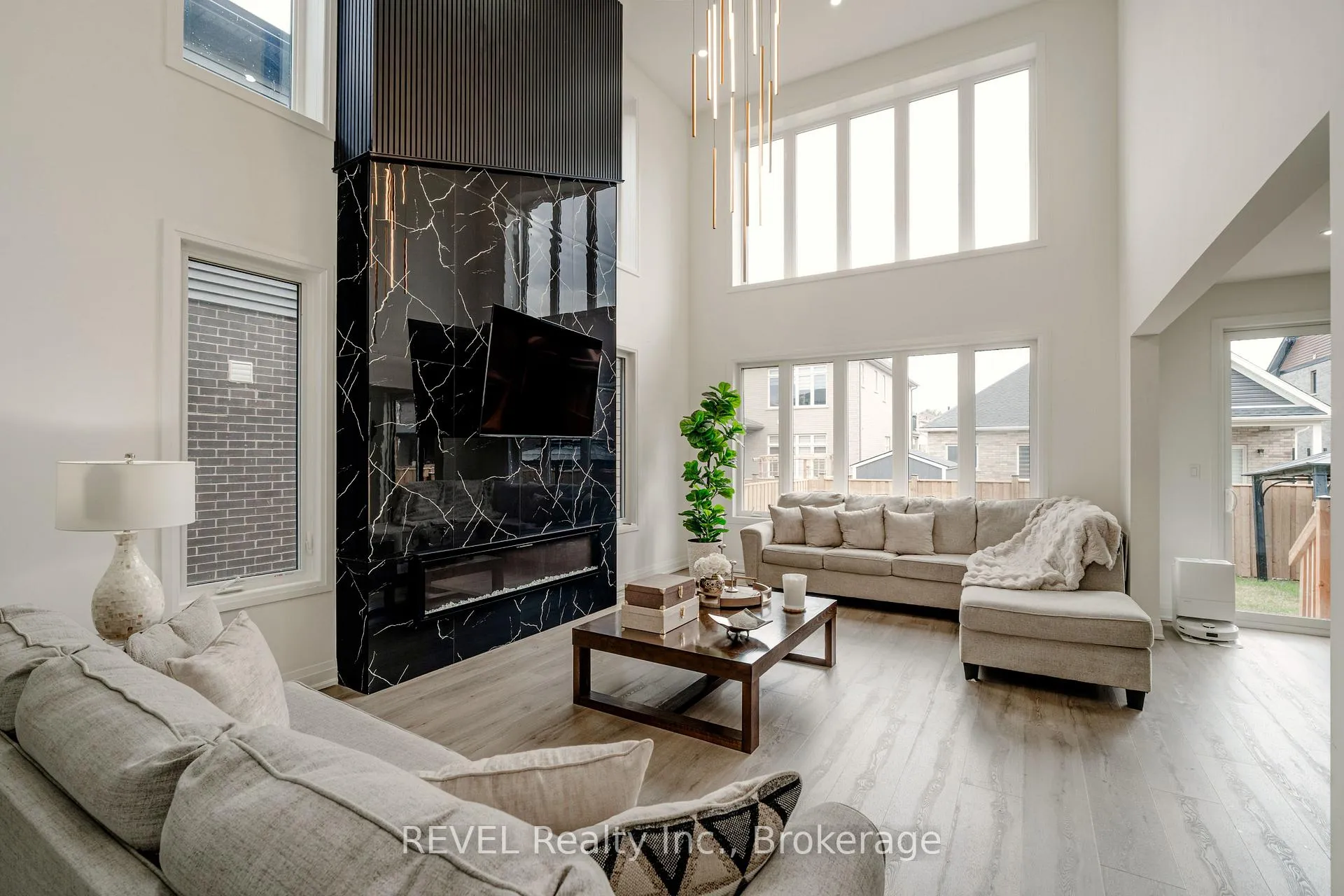 Photo 12 of 5 Samuel Avenue, Pelham, Fonthill — HOMEH