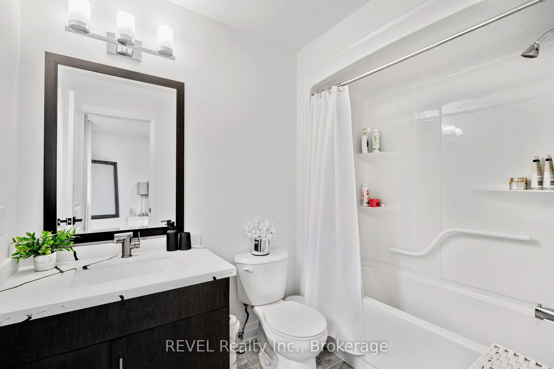 Photo 34 of 5 Samuel Avenue, Pelham, Fonthill — HOMEH