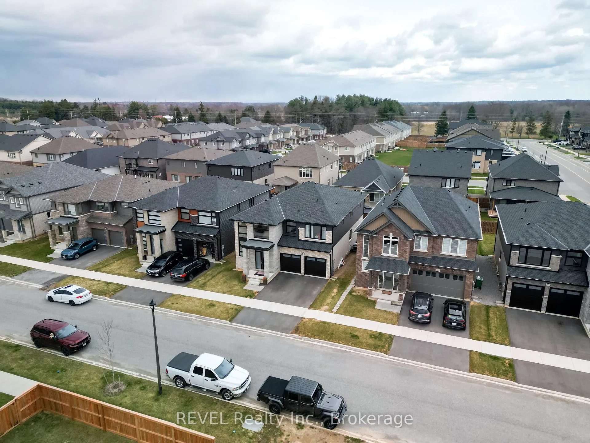 Photo 36 of 5 Samuel Avenue, Pelham, Fonthill — HOMEH