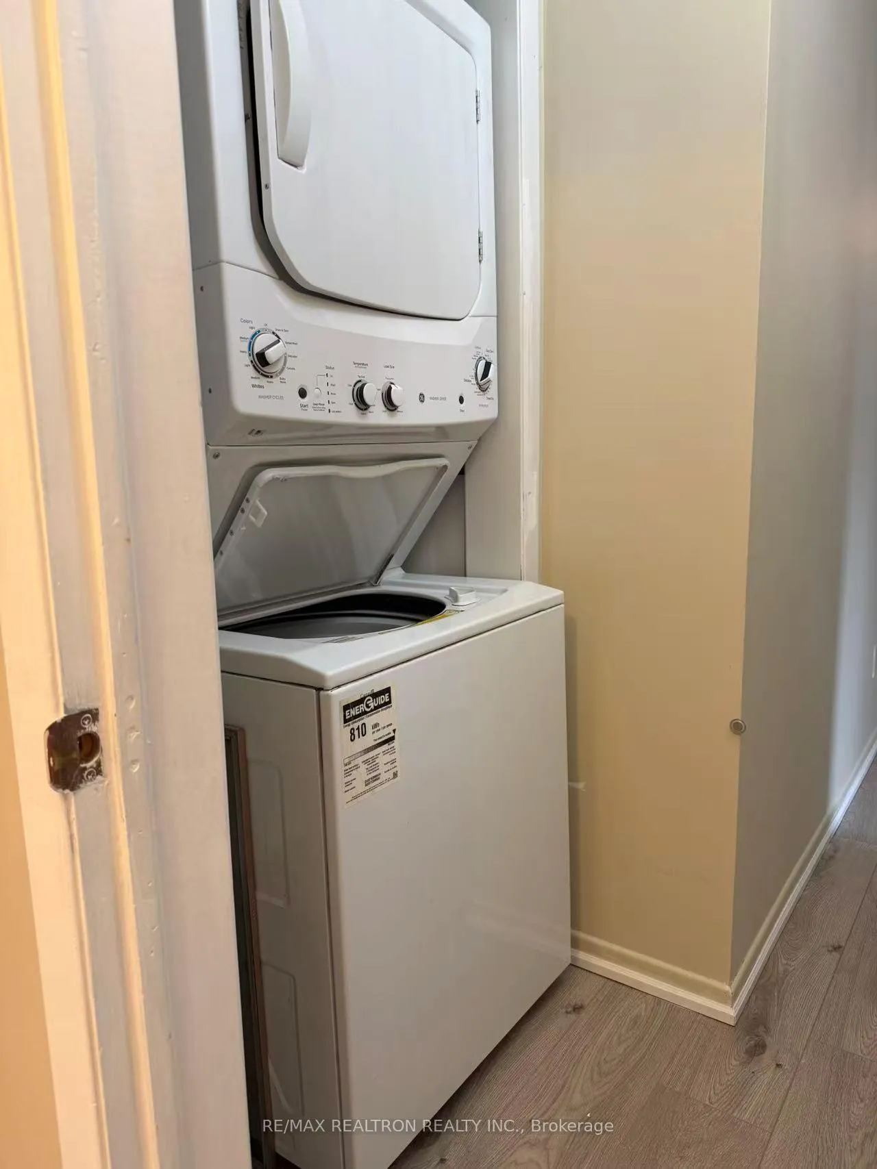 Photo 15 of Unit Main, 135 Royal Orchard Boulevard, Markham, Royal Orchard — HOMEH