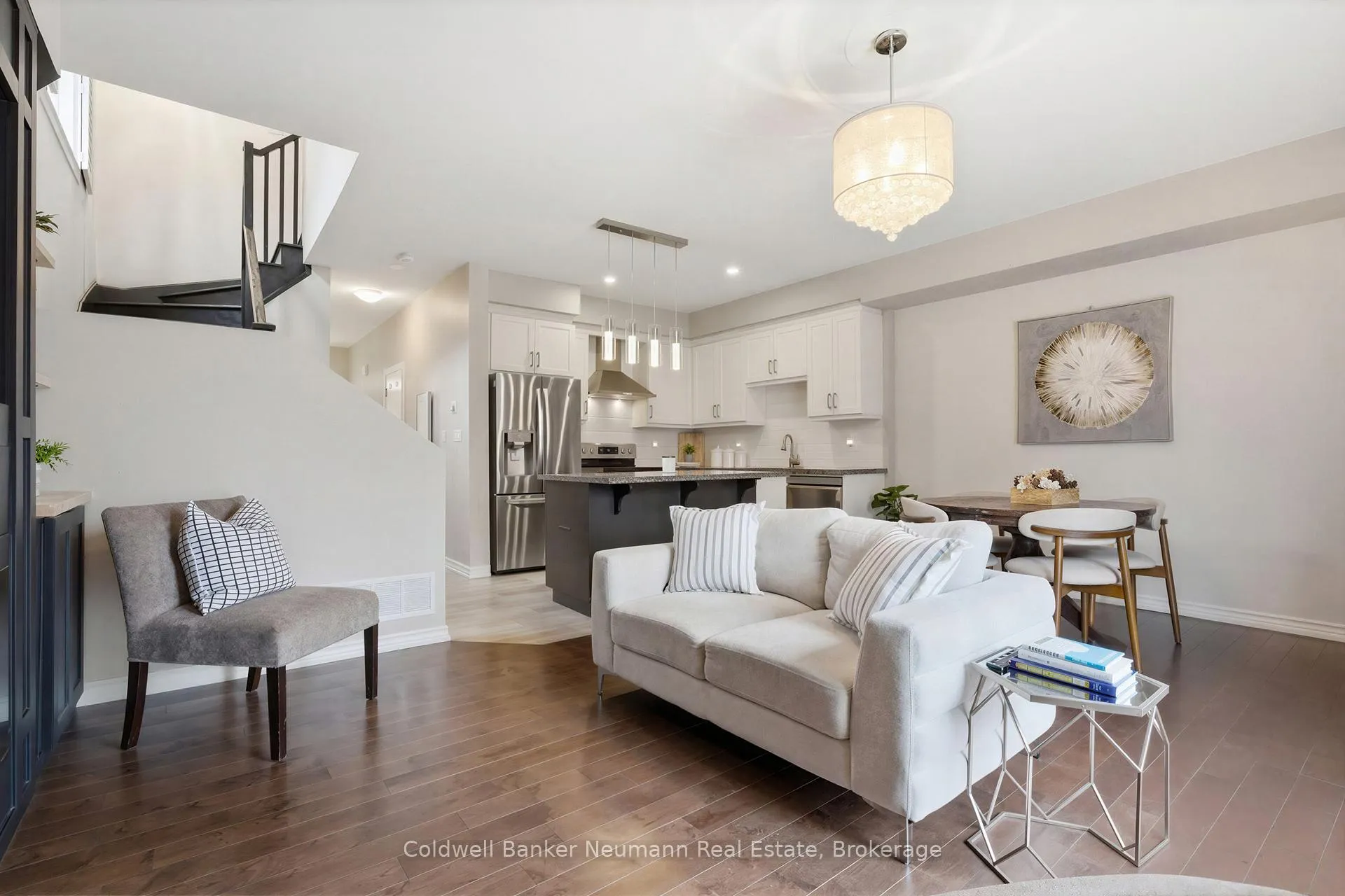 Photo 14 of 86 Pettitt Drive, Guelph, Grange Road — HOMEH
