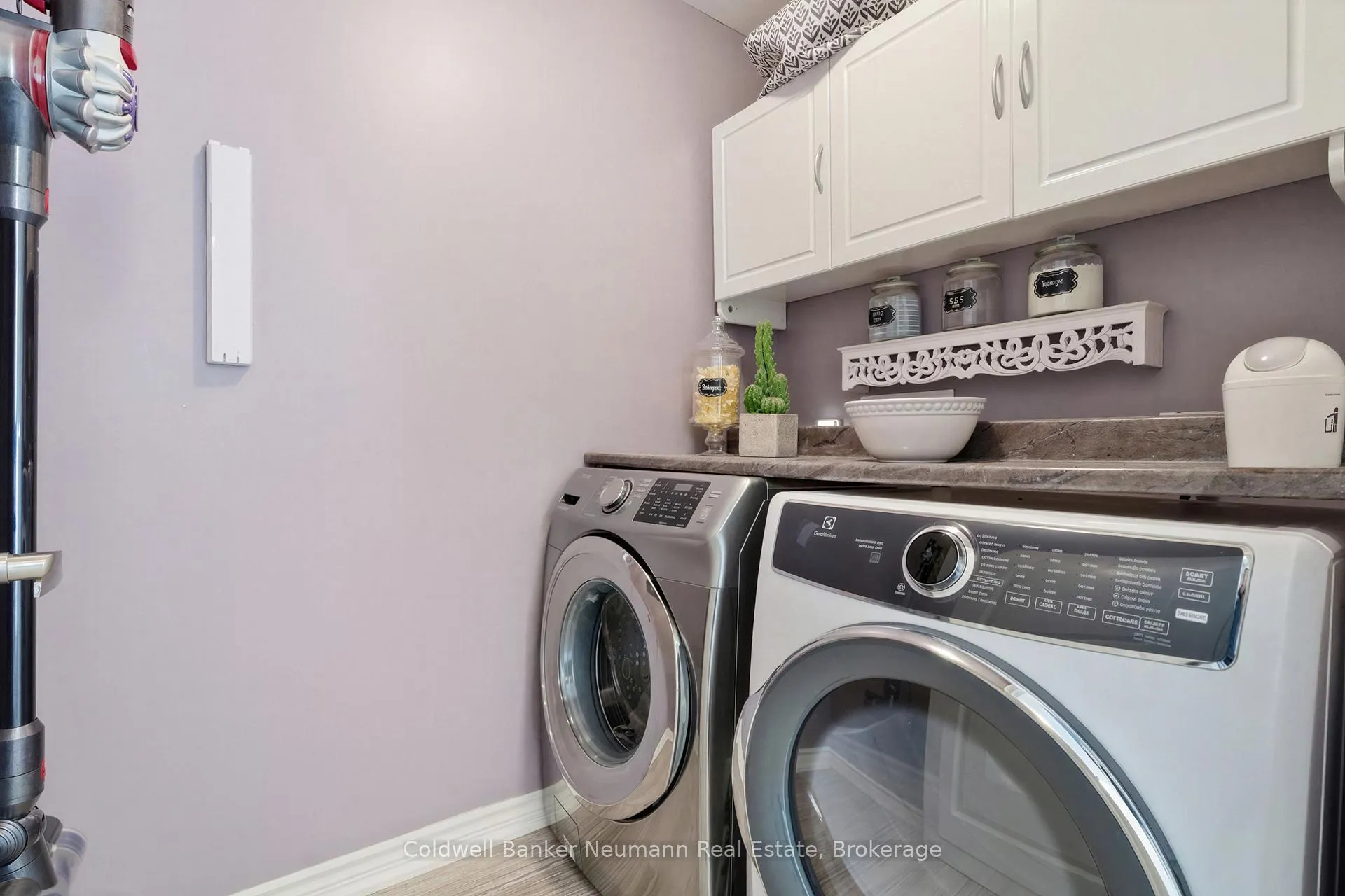 Photo 23 of 86 Pettitt Drive, Guelph, Grange Road — HOMEH