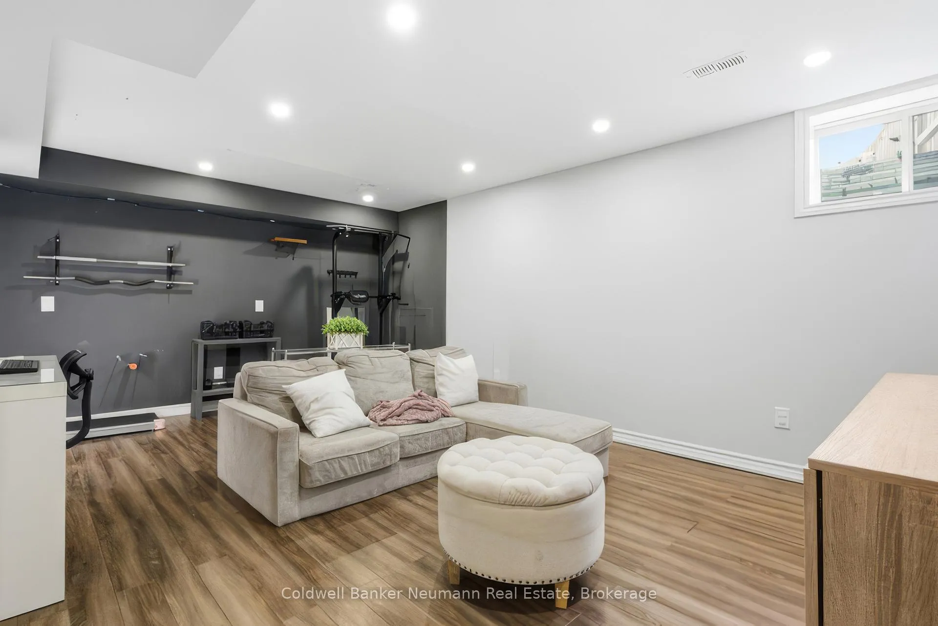 Photo 34 of 86 Pettitt Drive, Guelph, Grange Road — HOMEH