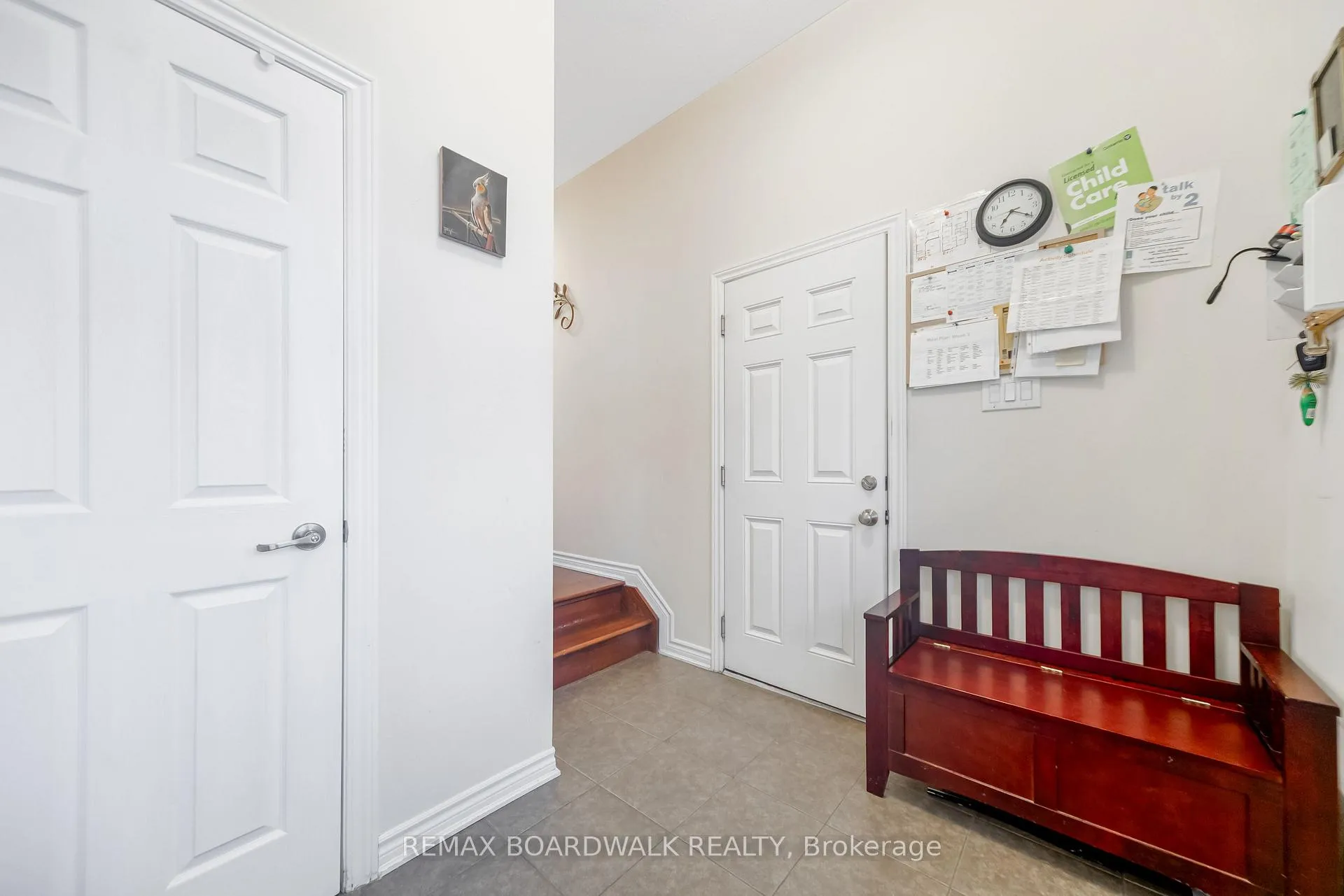 Photo 4 of 161 Flowing Creek Circle, Ottawa, Kanata - Emerald Meadows/Trailwest — HOMEH