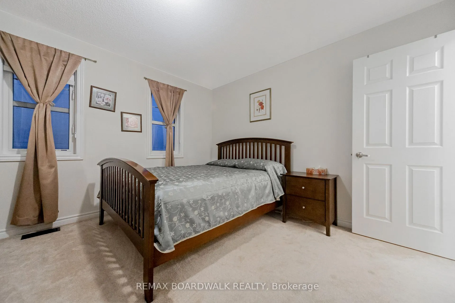 Photo 23 of 161 Flowing Creek Circle, Ottawa, Kanata - Emerald Meadows/Trailwest — HOMEH