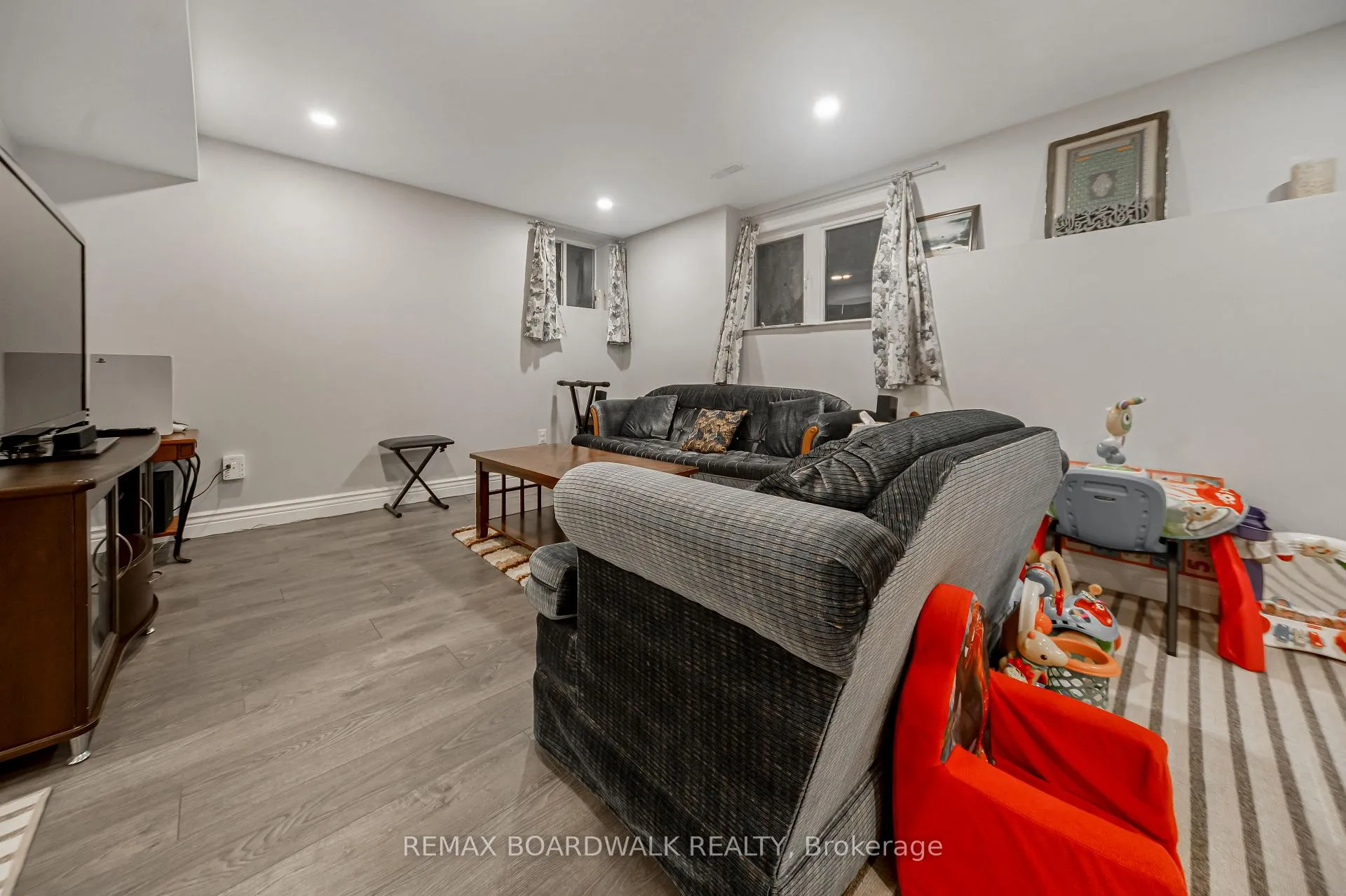Photo 36 of 161 Flowing Creek Circle, Ottawa, Kanata - Emerald Meadows/Trailwest — HOMEH
