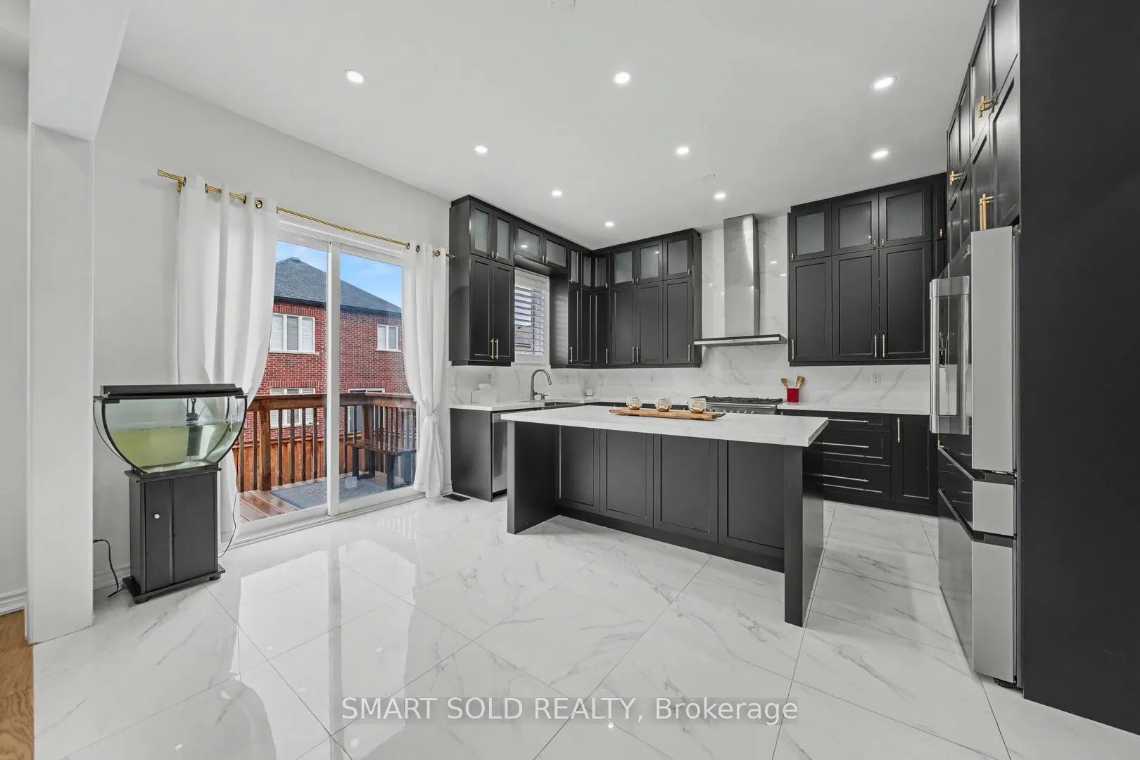 Photo 5 of 1239 Peelar Crescent, Innisfil, Lefroy — HOMEH