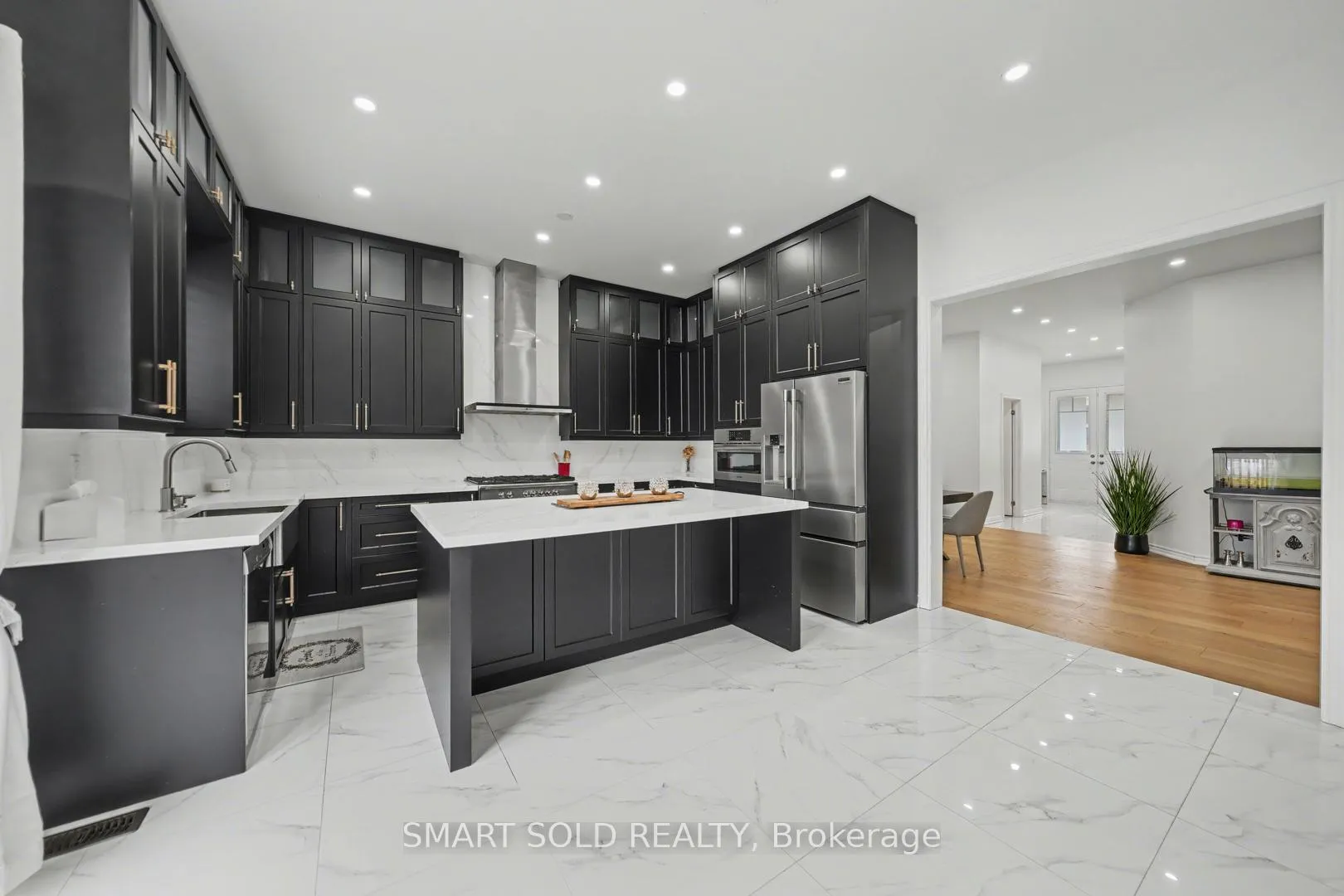 Photo 9 of 1239 Peelar Crescent, Innisfil, Lefroy — HOMEH