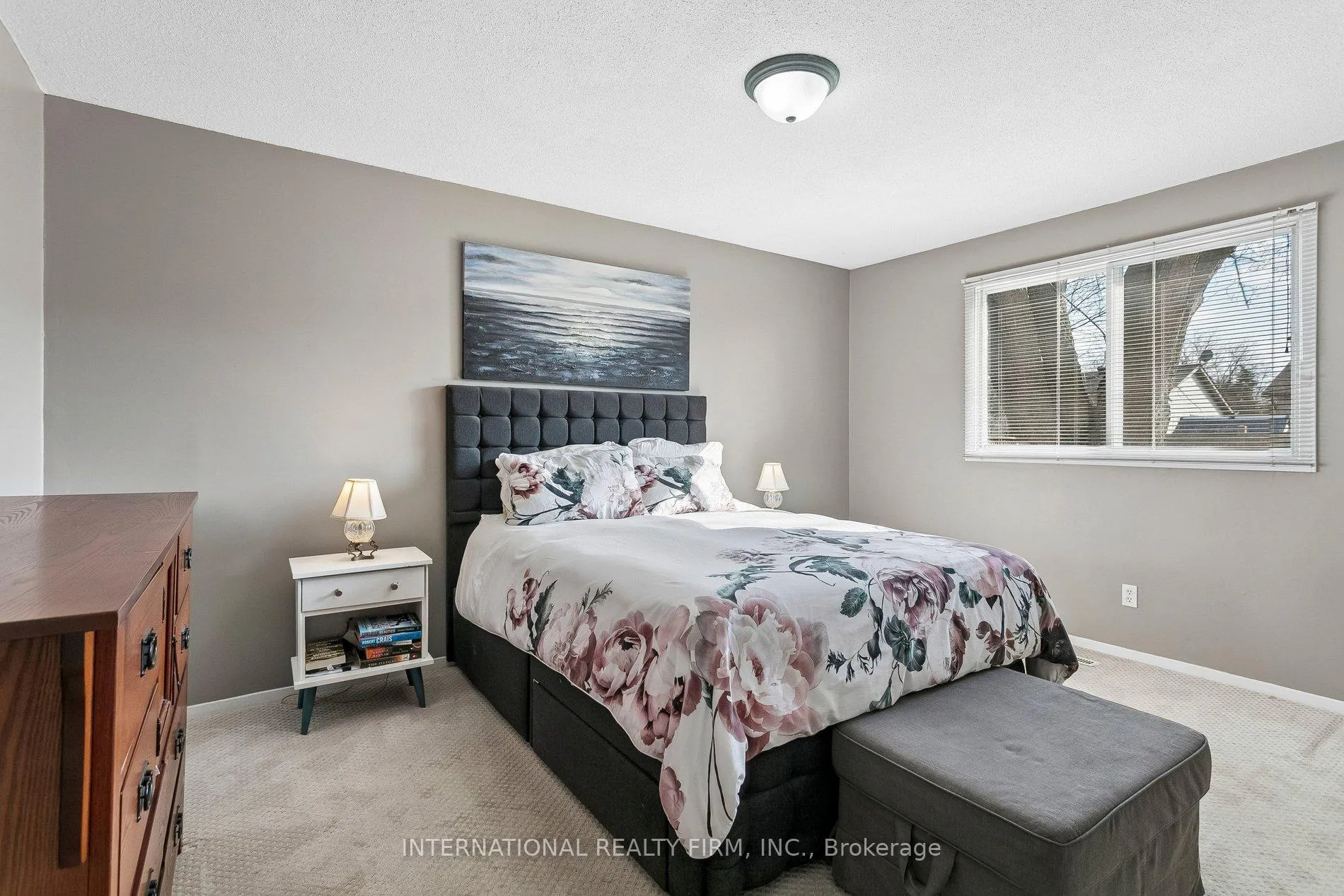 Photo 16 of 1326 Roxborough Crescent, Burlington, Palmer — HOMEH