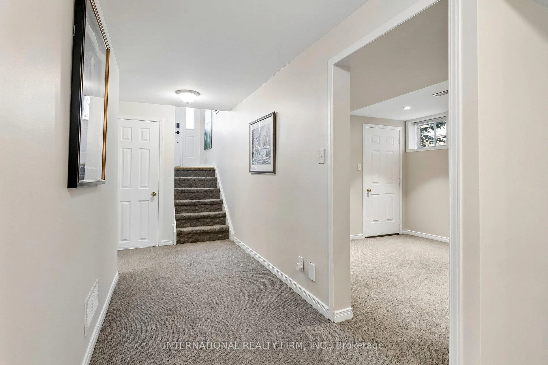 Photo 19 of 1326 Roxborough Crescent, Burlington, Palmer — HOMEH