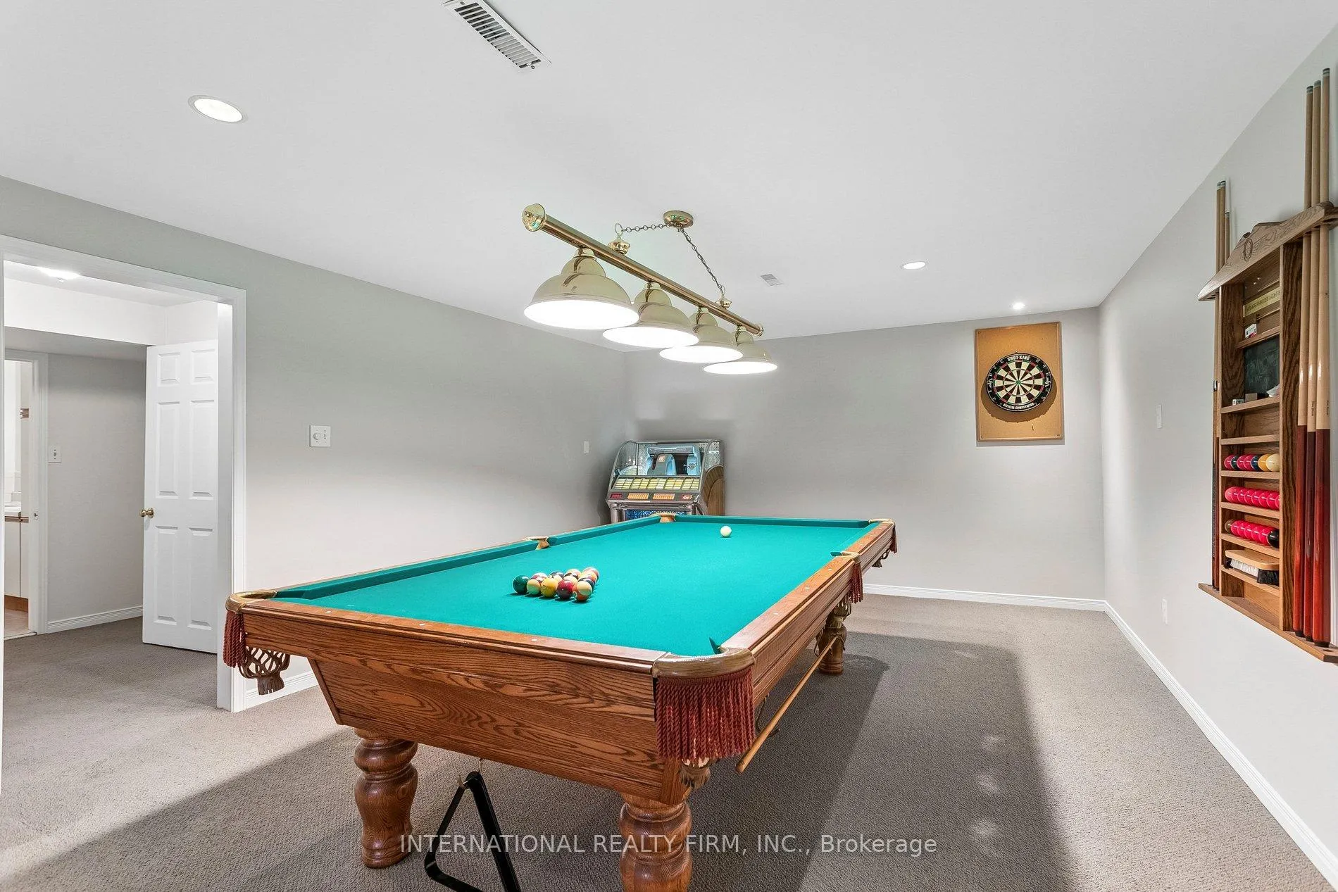 Photo 22 of 1326 Roxborough Crescent, Burlington, Palmer — HOMEH