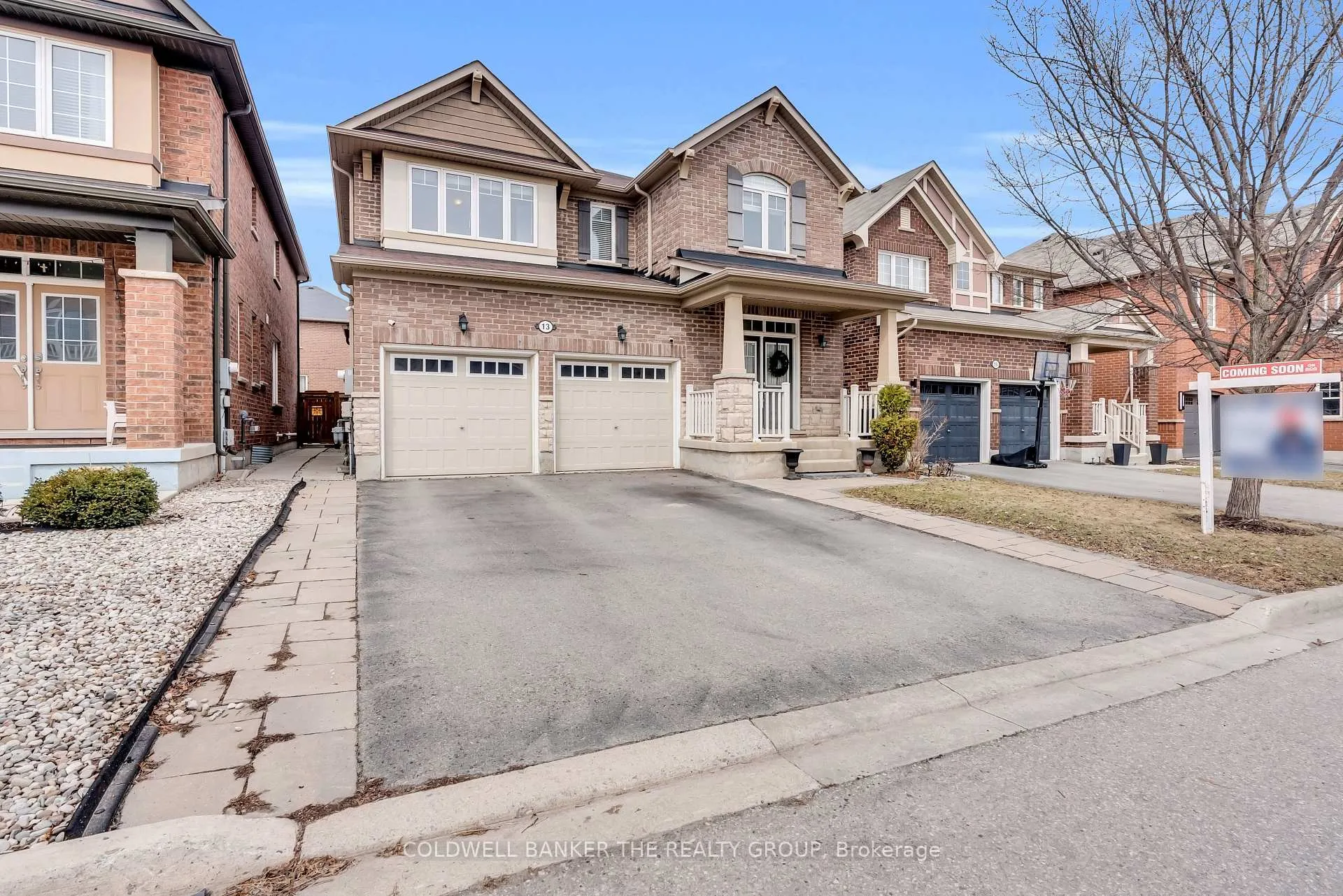 Photo 3 of 13 Enford Crescent, Brampton, Northwest Brampton — HOMEH