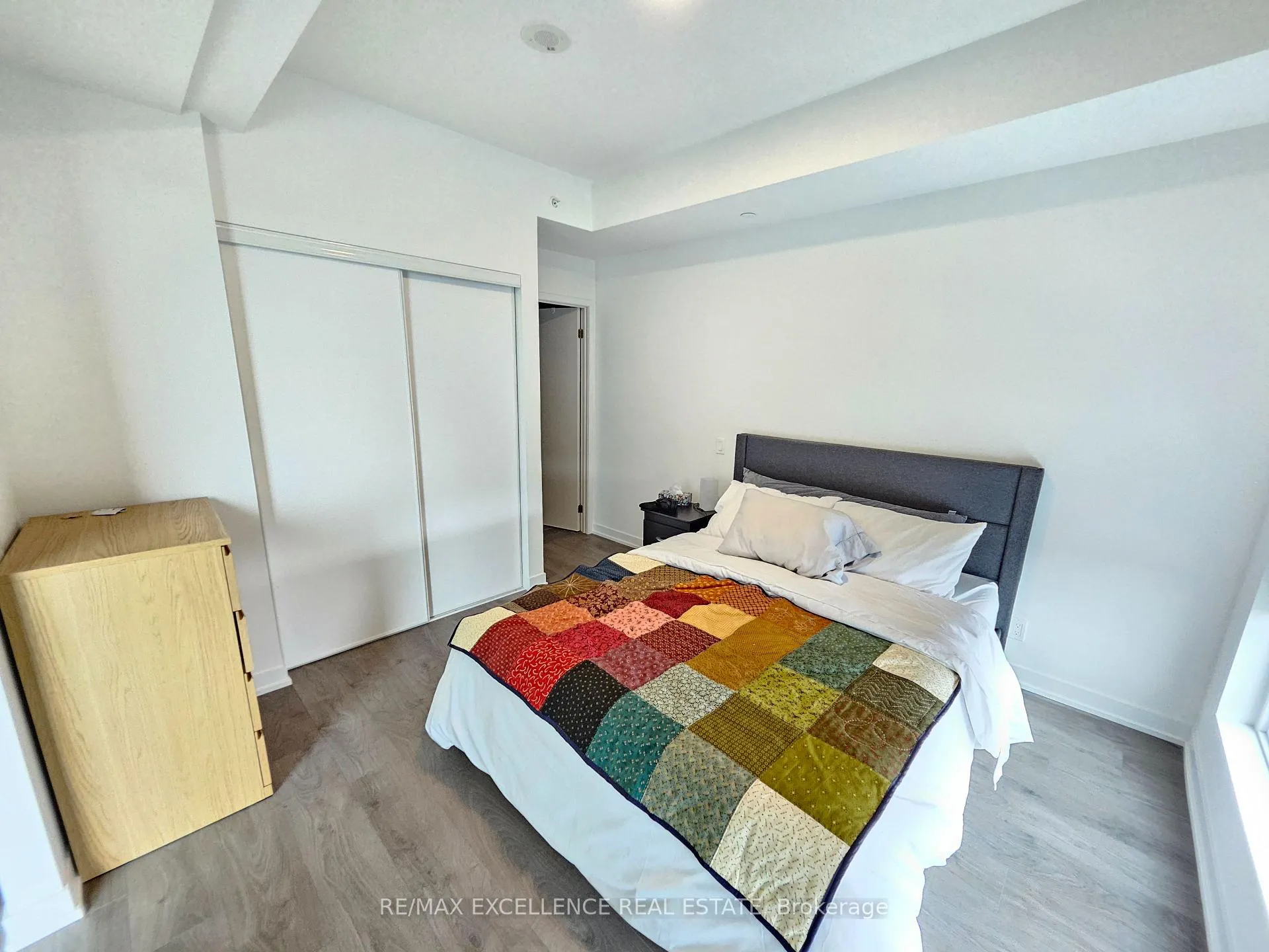 Photo 22 of Unit 2803, 39 Mary Street, Barrie, City Centre — HOMEH