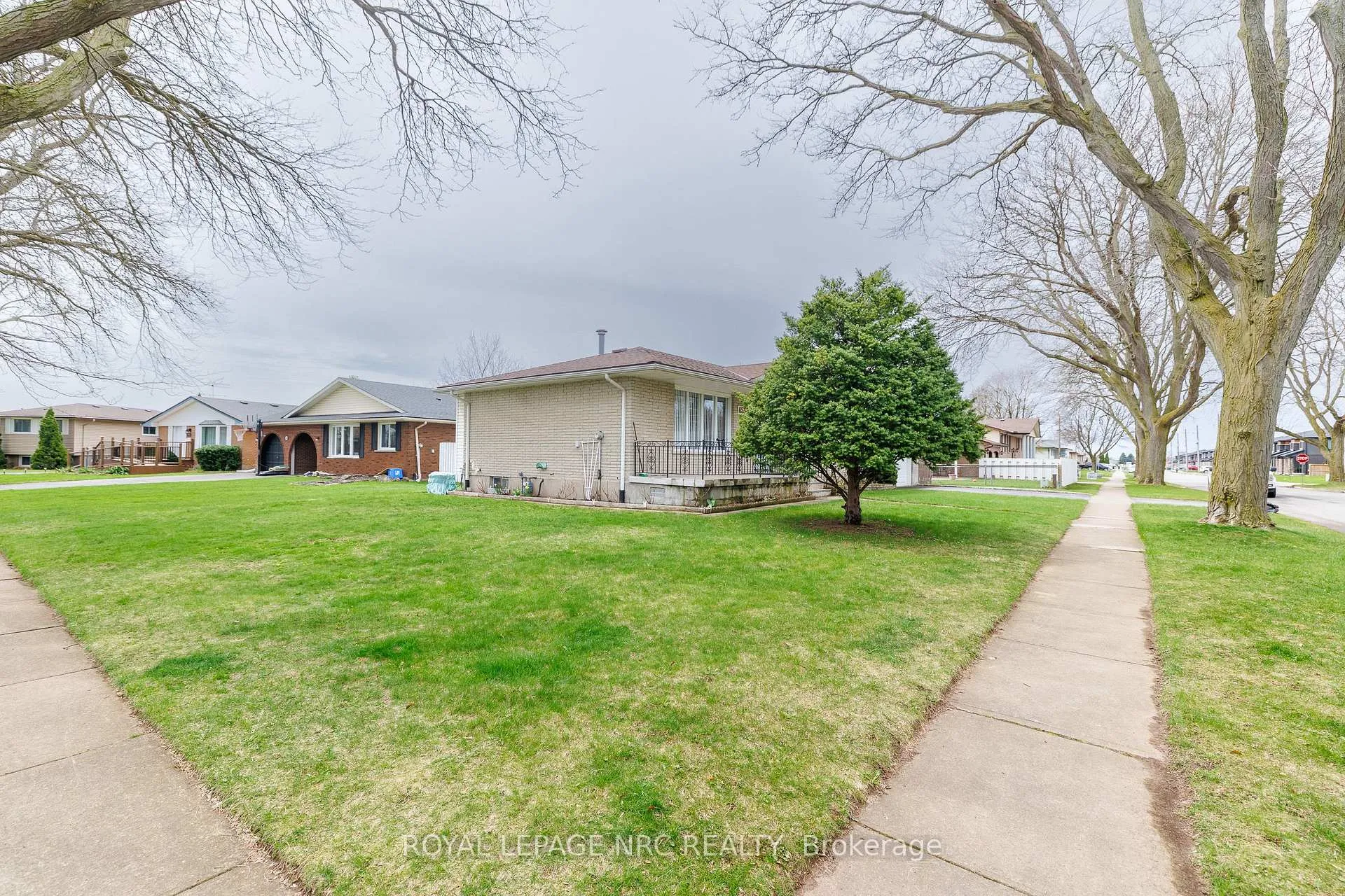 Photo 29 of 6536 Cropp Street, Niagara Falls, Morrison — HOMEH
