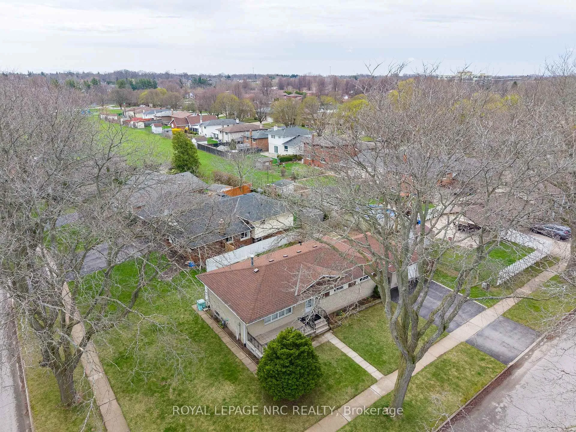 Photo 39 of 6536 Cropp Street, Niagara Falls, Morrison — HOMEH