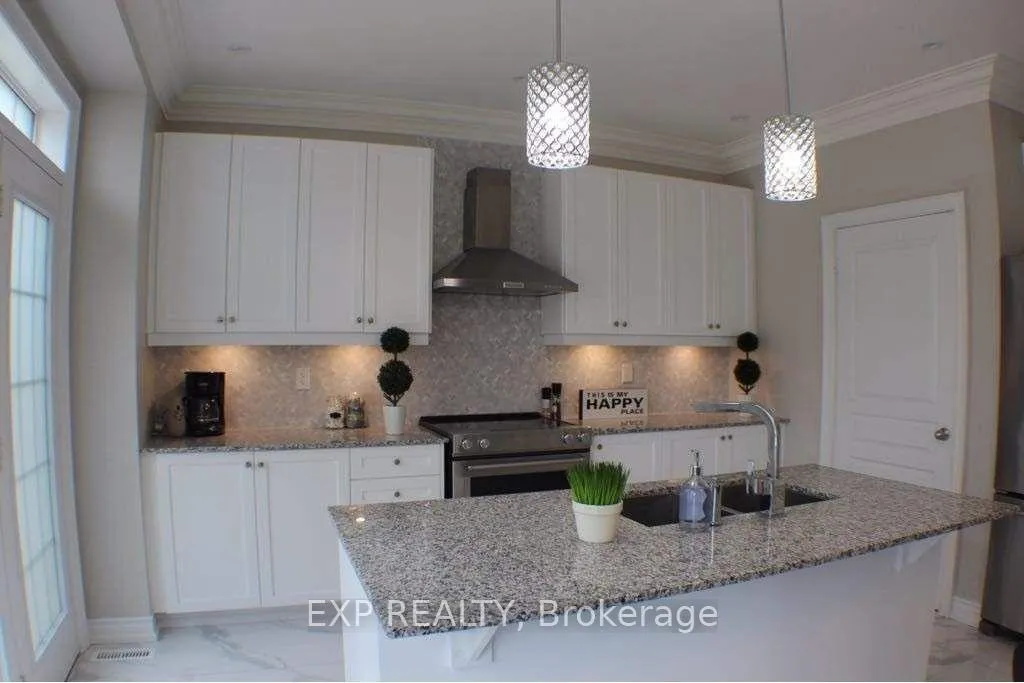 Photo 4 of 99 Kincardin Street, Vaughan, Kleinburg — HOMEH