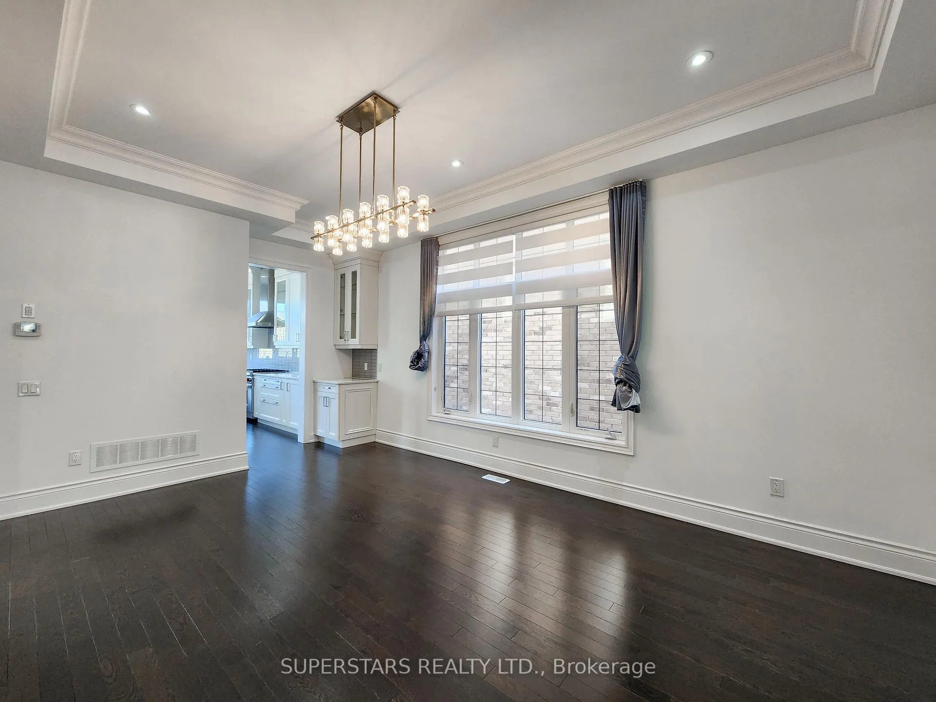 Photo 6 of 47 Hurst Avenue, Vaughan, Patterson — HOMEH