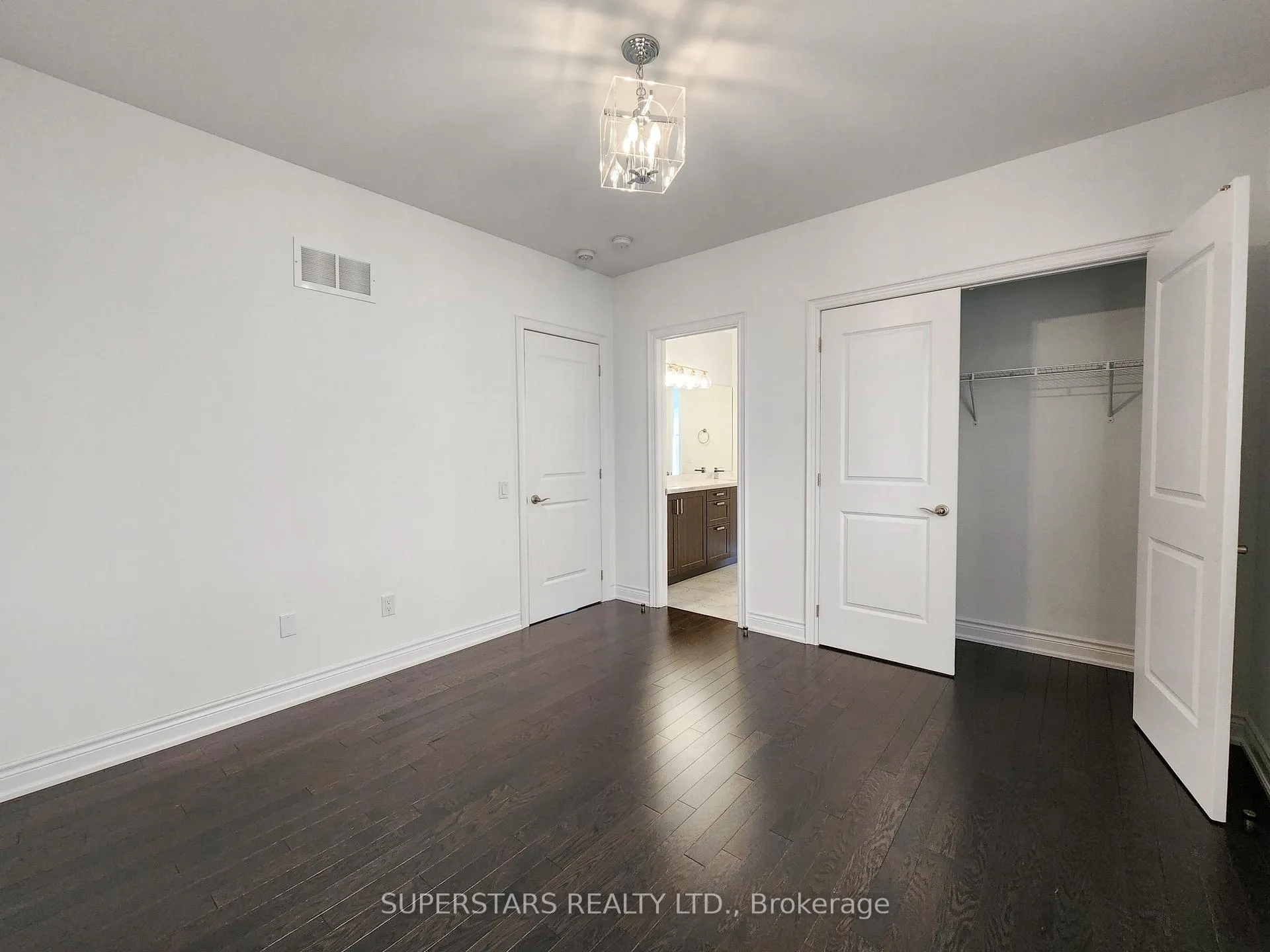Photo 27 of 47 Hurst Avenue, Vaughan, Patterson — HOMEH