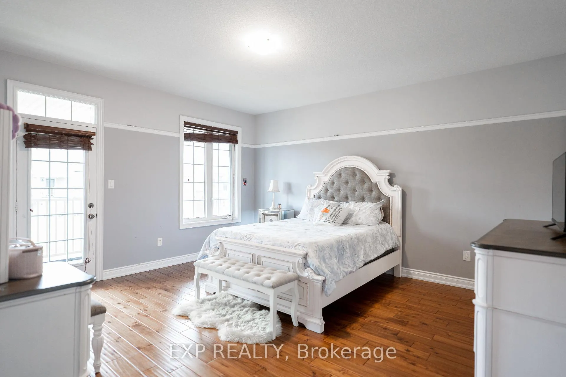 Photo 16 of 8375 Elderberry Drive S, Niagara Falls, Brown — HOMEH