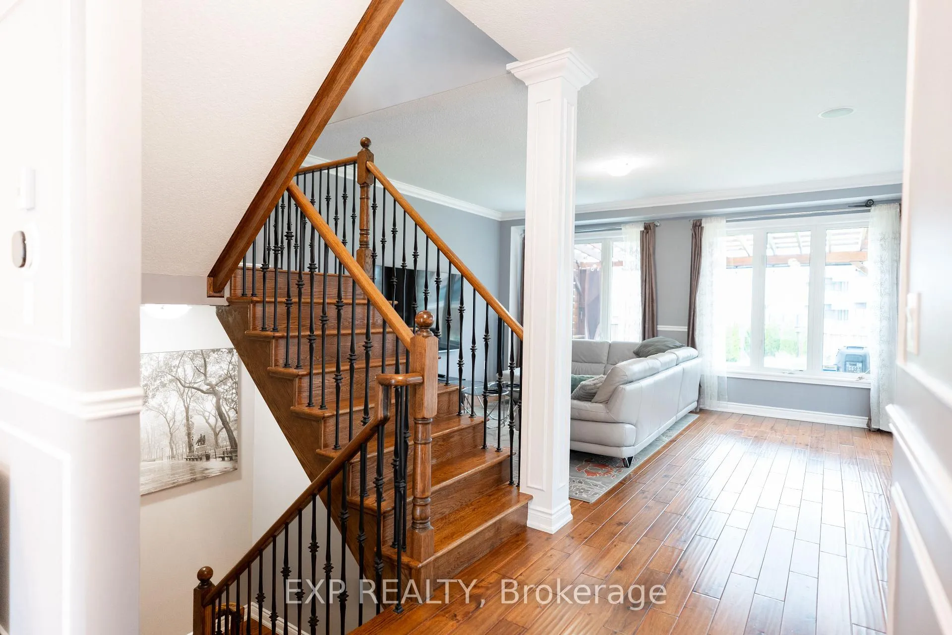 Photo 17 of 8375 Elderberry Drive S, Niagara Falls, Brown — HOMEH