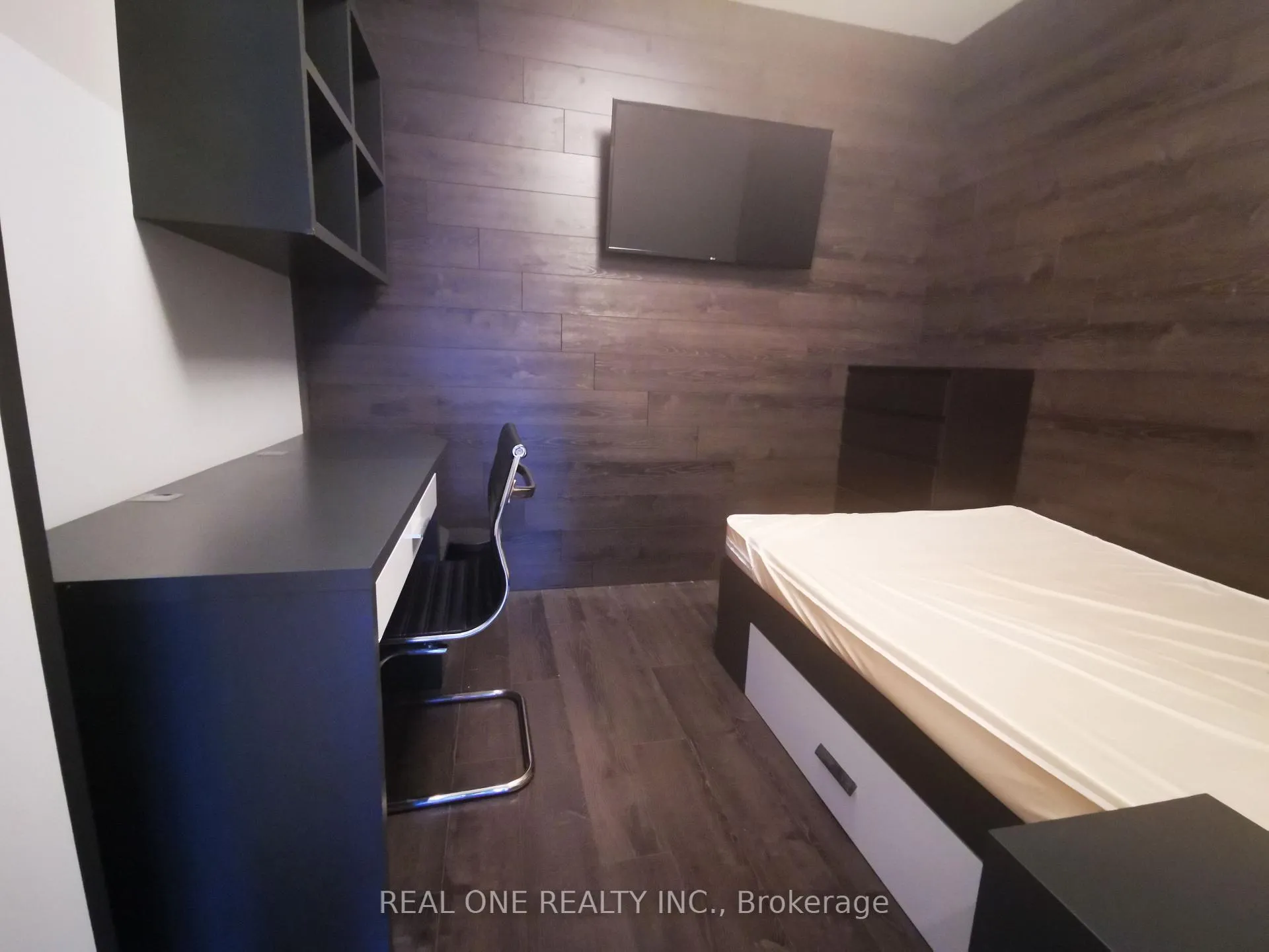 Photo 6 of Unit S-213, 330 Phillip Street, Waterloo, Beechwood/University — HOMEH