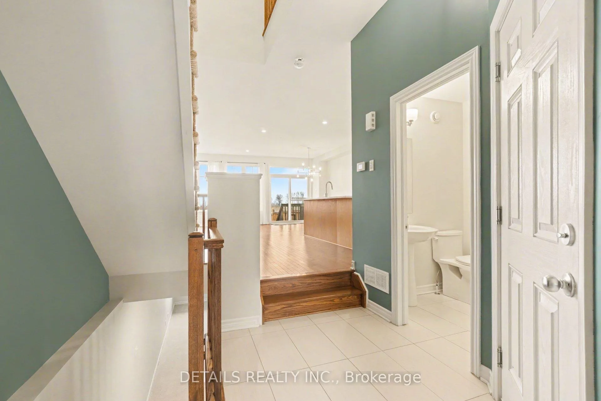 Photo 4 of 355 Mishawashkode Street, Ottawa, Camelot — HOMEH