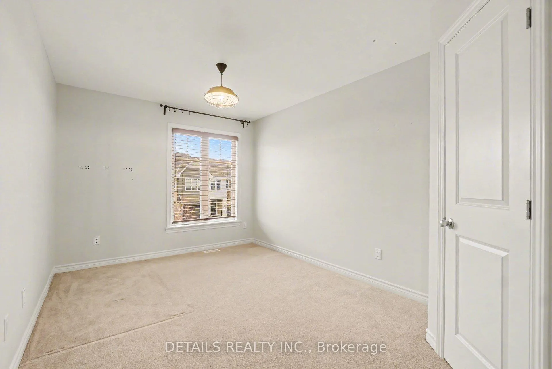 Photo 25 of 355 Mishawashkode Street, Ottawa, Camelot — HOMEH
