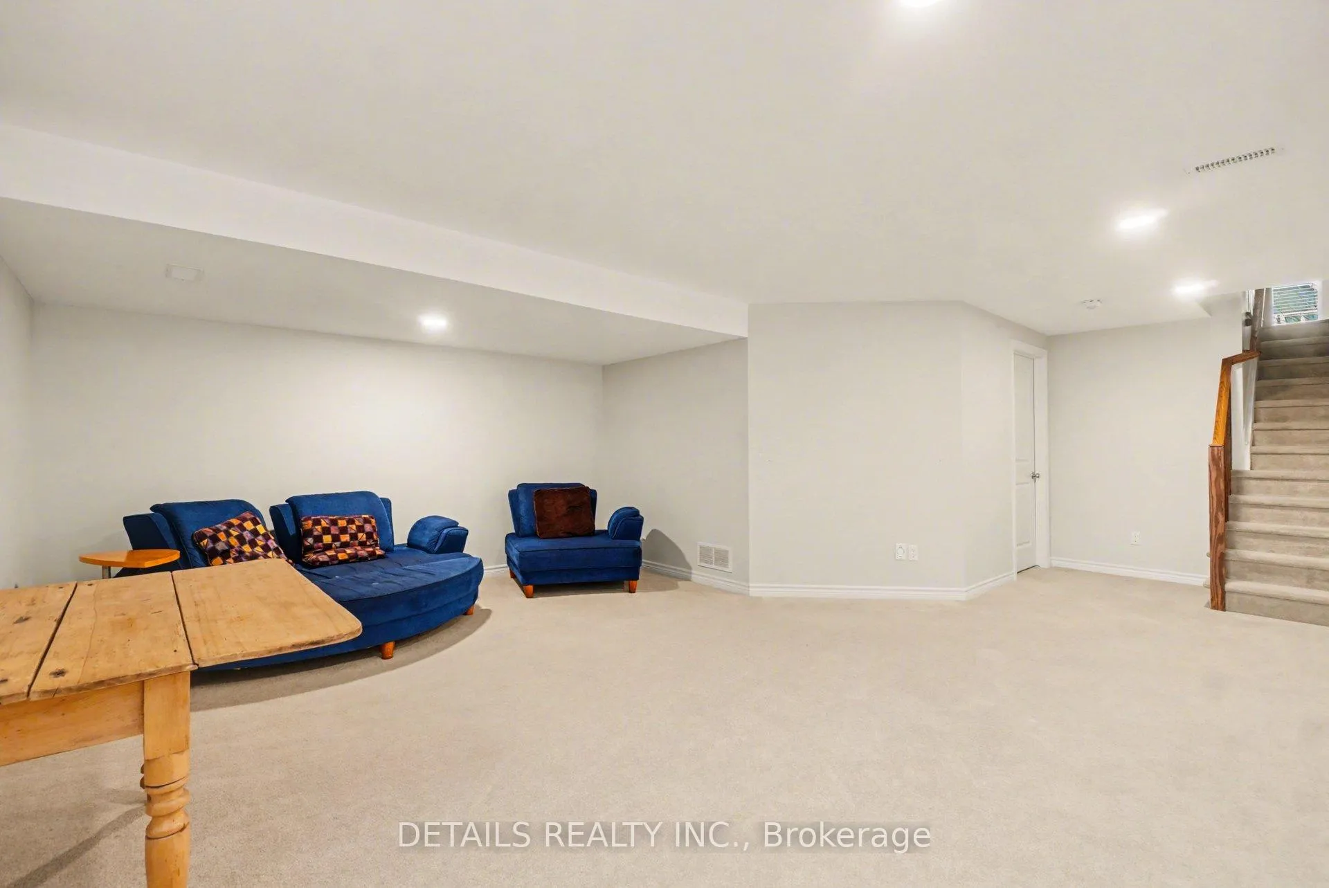 Photo 30 of 355 Mishawashkode Street, Ottawa, Camelot — HOMEH