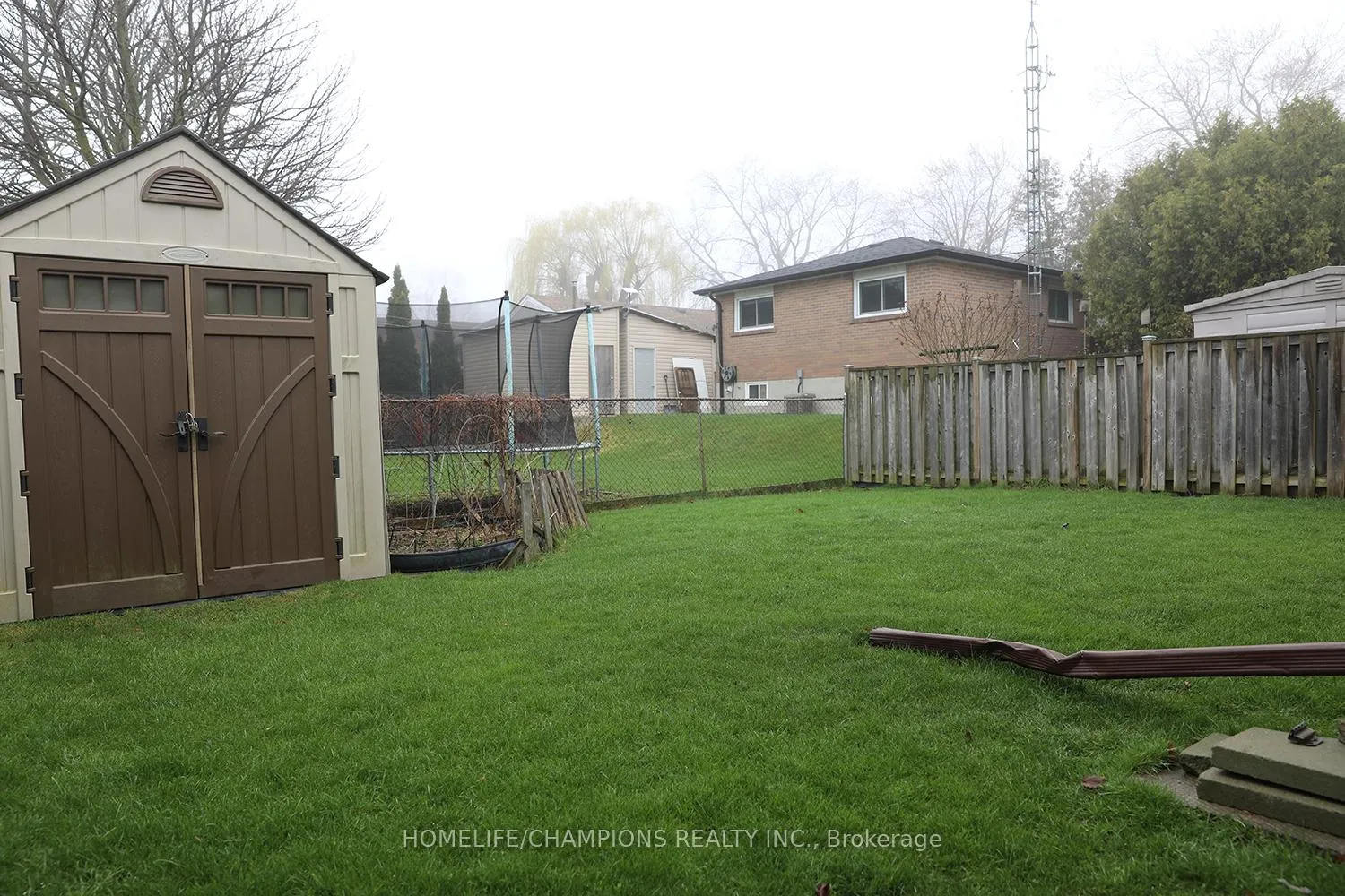 Photo 5 of 865 Vicki Drive, Pickering, West Shore — HOMEH